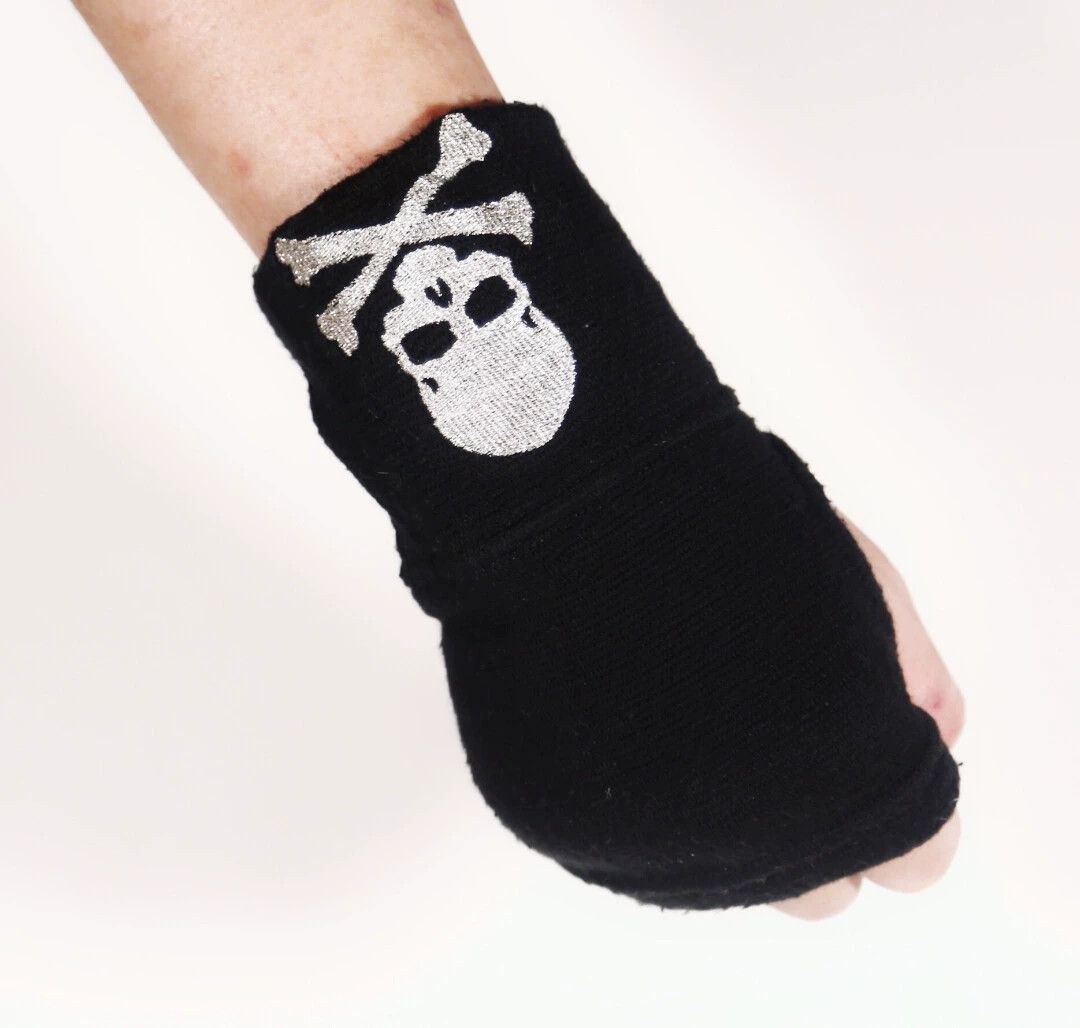 Mastermind Japan mmj main line skull embroidery fingerless gloves Size ONE SIZE - 6 Thumbnail