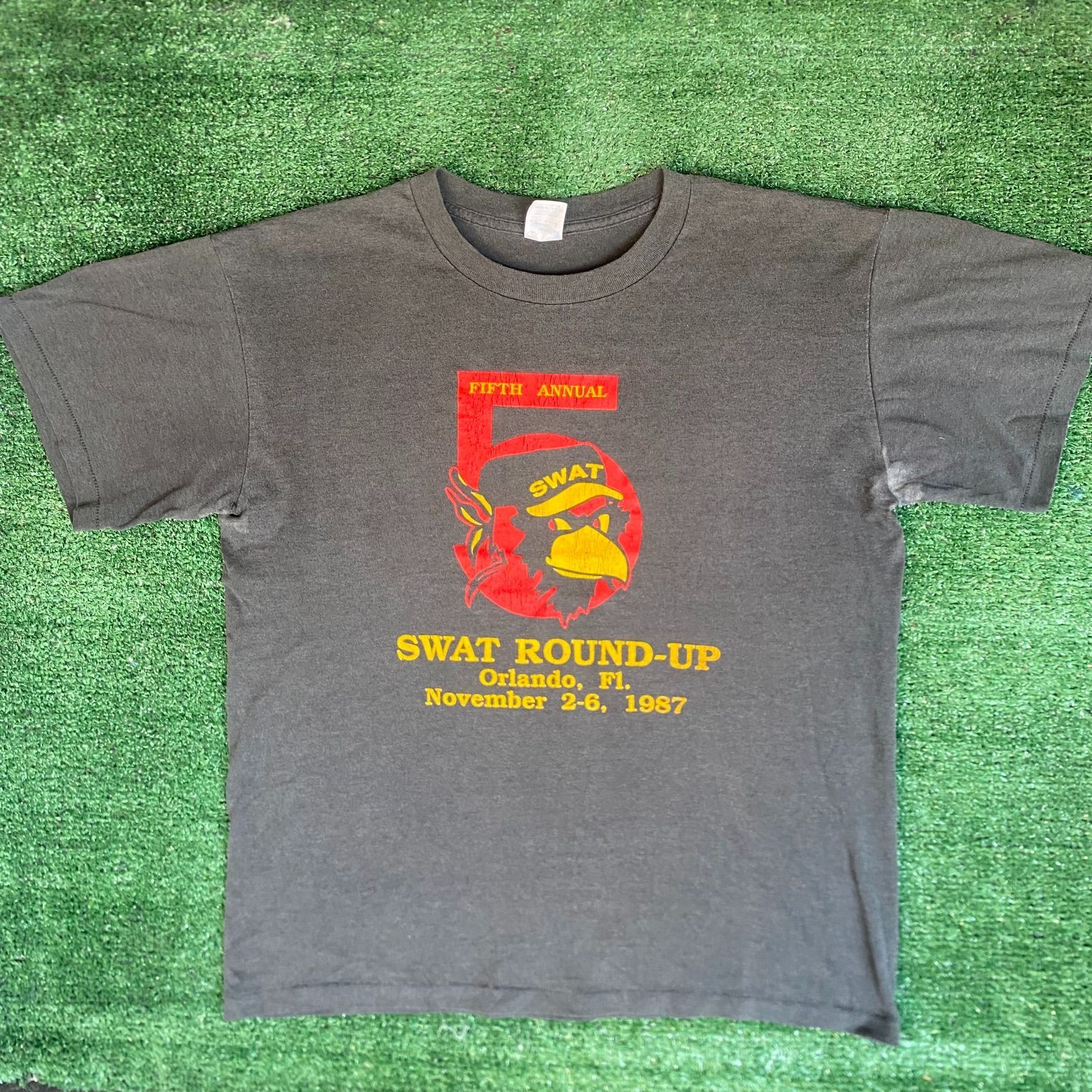 Vintage Vintage 80s SWAT Police T-Shirt Orlando Sun Faded Punk Tee Size US M / EU 48-50 / 2 - 1 Thumbnail