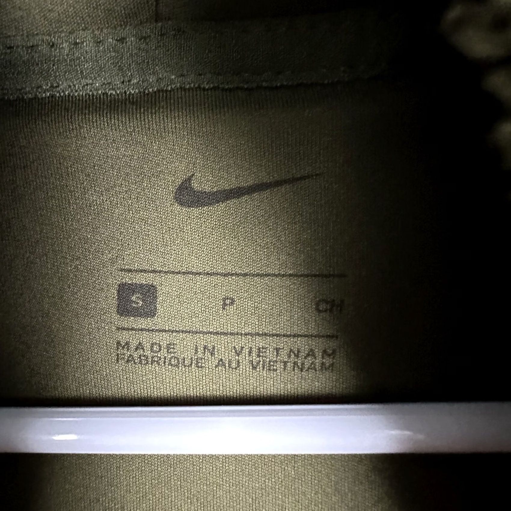 Nike Nike Hoodie Womens Small Olive Green Sherpa Fleece Thermal Pullover AR7404 395 Size S / US 4 / IT 40 - 4 Thumbnail