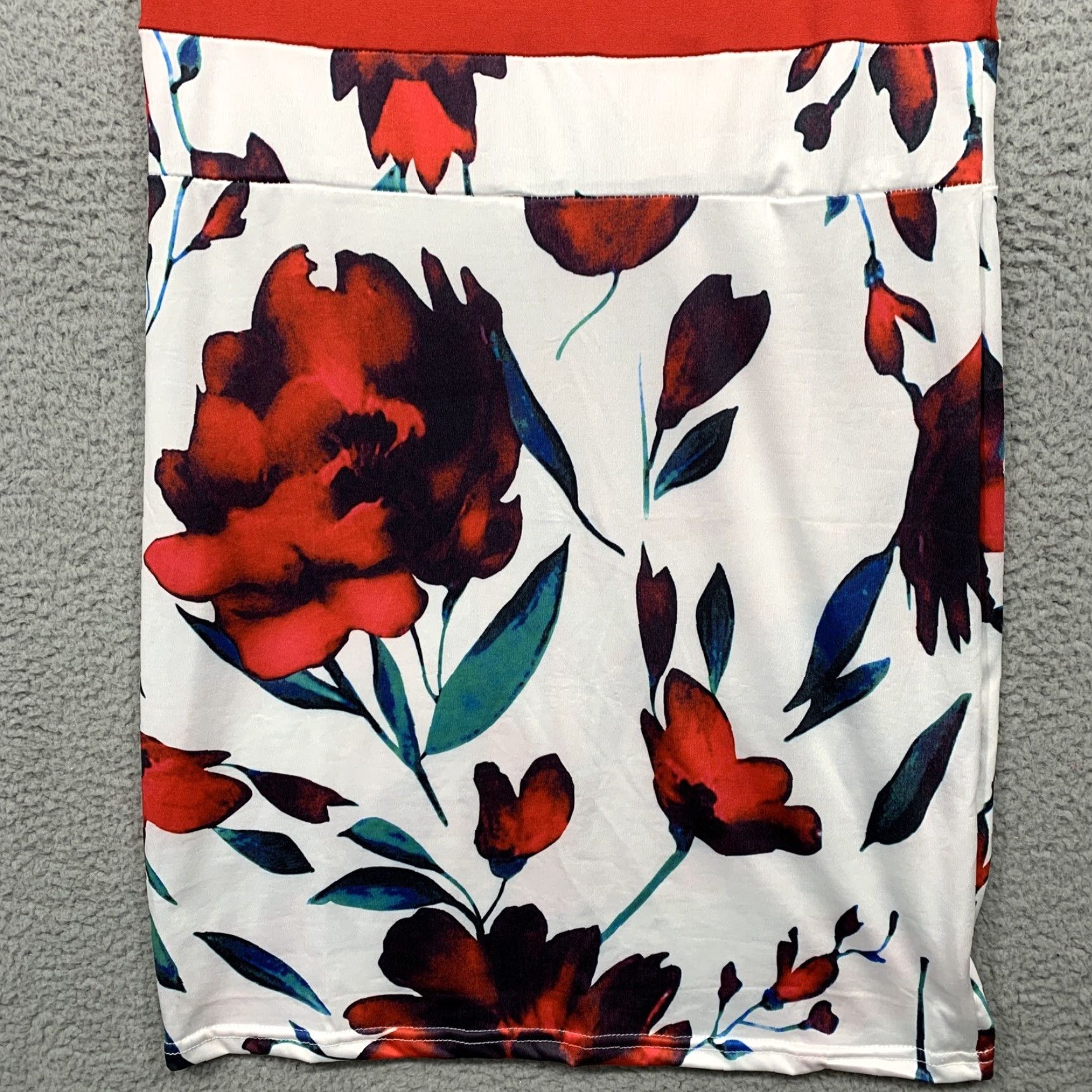 Ikea Womens Dress XL Fits More Like Medium-Large NWOT Knee Length Fit & Flare Short Sleeve Multi-Color Red White Floral Solid Women Size M / US 6-8 / IT 42-44 - 3 Thumbnail