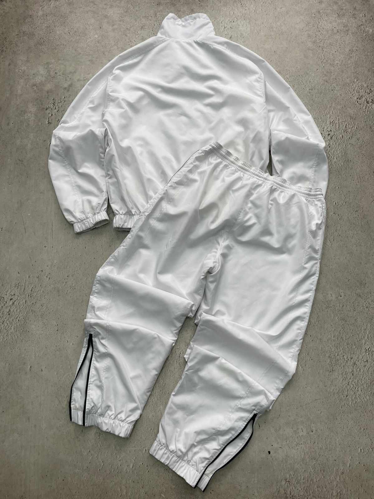 Lacoste Lacoste classic track swuit nylon jacket + pants streetwear Size US 36 / EU 52 - 12 Thumbnail