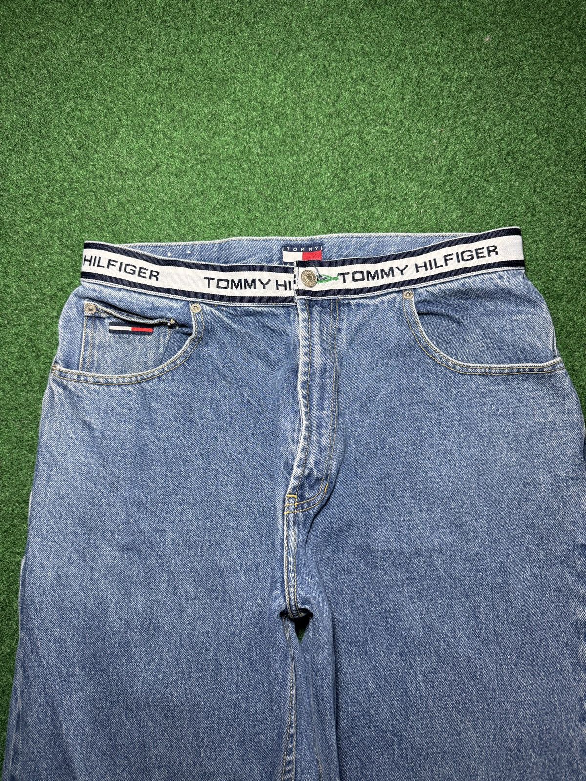 Tommy Hilfiger Vintage 90s Tommy Hilfiger High Waisted 33x30 Baggy Jeans Size US 33 - 4 Thumbnail