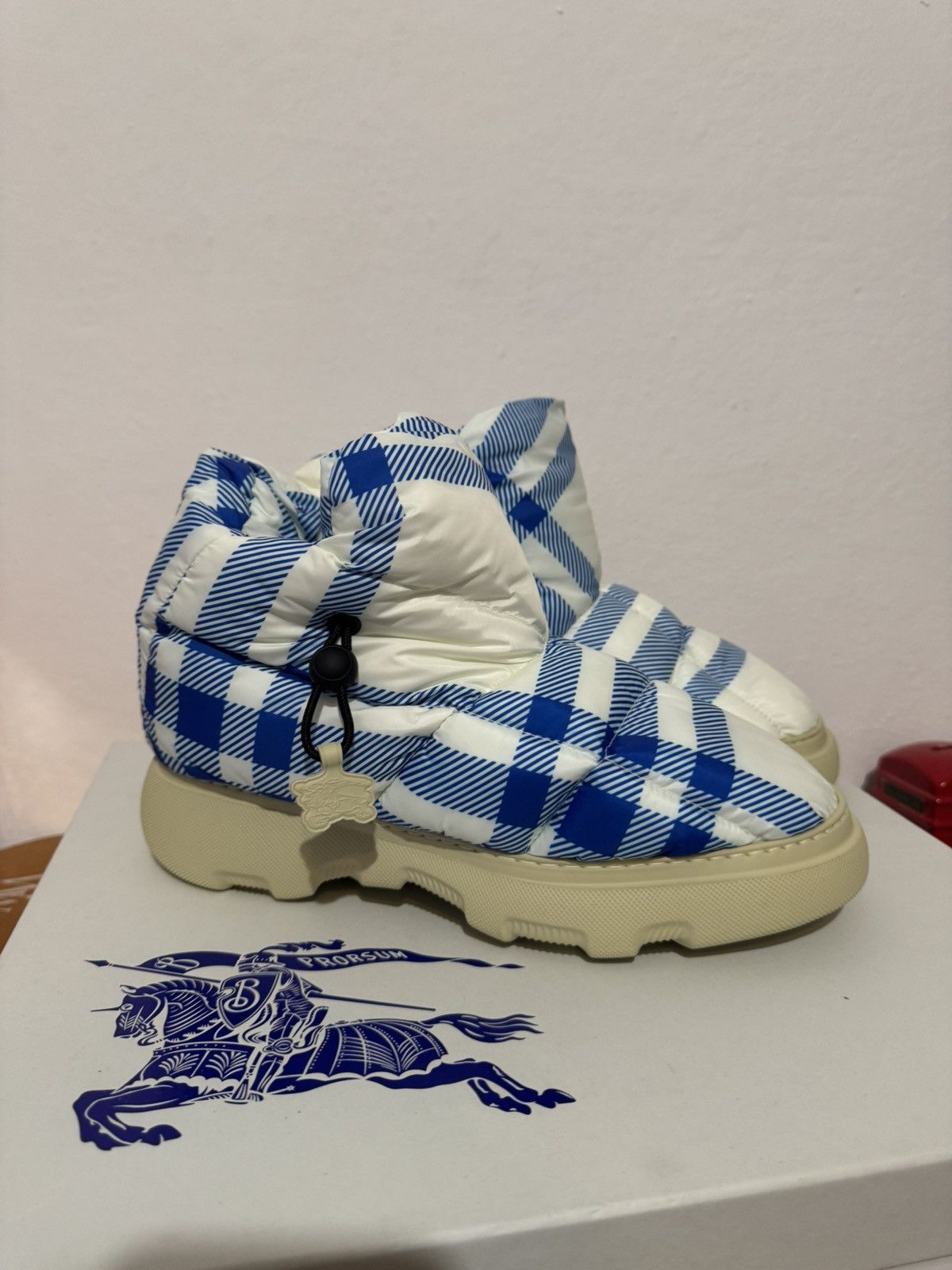Burberry Burberry pillow boot size 44 Size US 10 / EU 43 - 1 Thumbnail