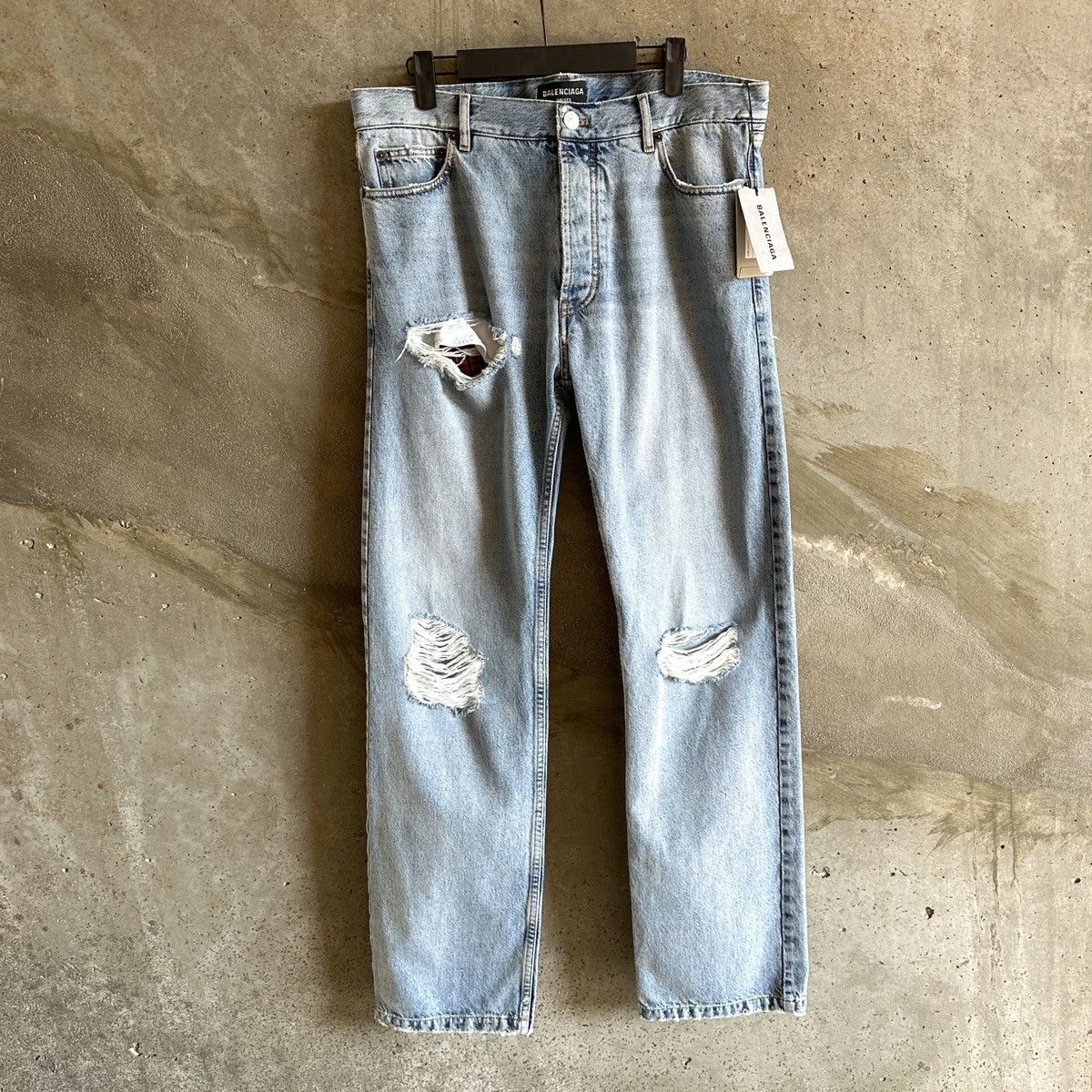 Balenciaga SS21 Distressed Boxer Denim Size US 33 - 2 Thumbnail