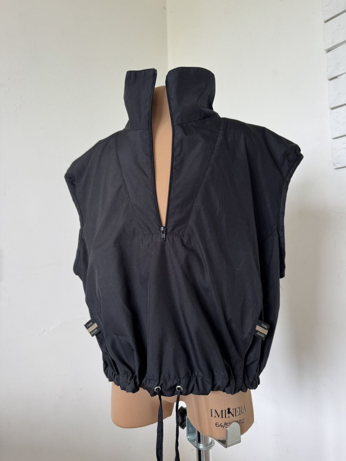 Fendi Vintage Fendi Roma Embroidered Black Vest Size M / US 6-8 / IT 42-44 - 2 Thumbnail