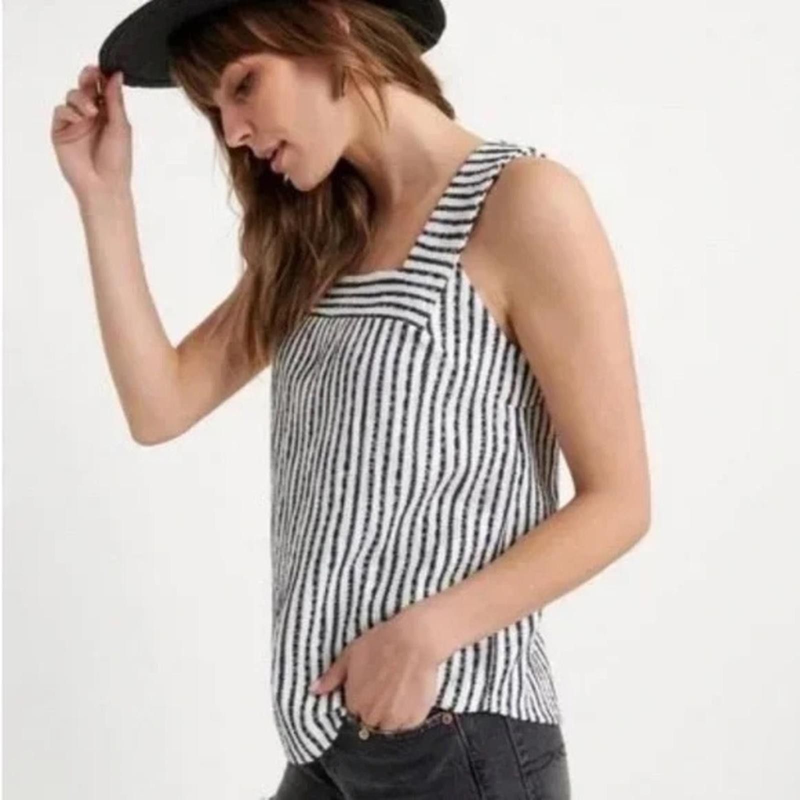 Lucky Brand Lucky Brand Navy & White Stripe Square Neck Tank Top- Size M Size M / US 6-8 / IT 42-44 - 4 Thumbnail