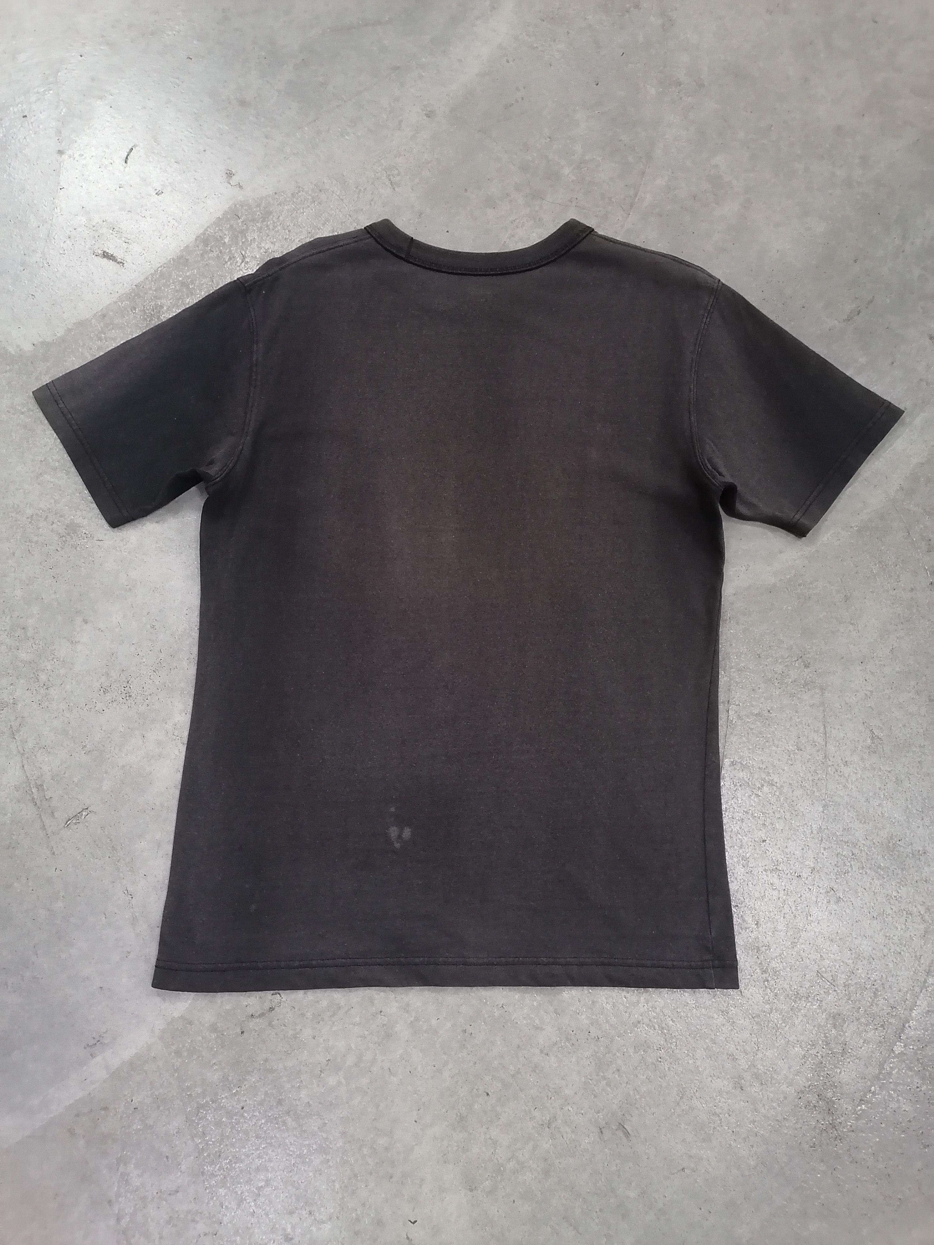 Japanese Brand Trashed Faded Uniqlo Black Tee Size US M / EU 48-50 / 2 - 7 Thumbnail