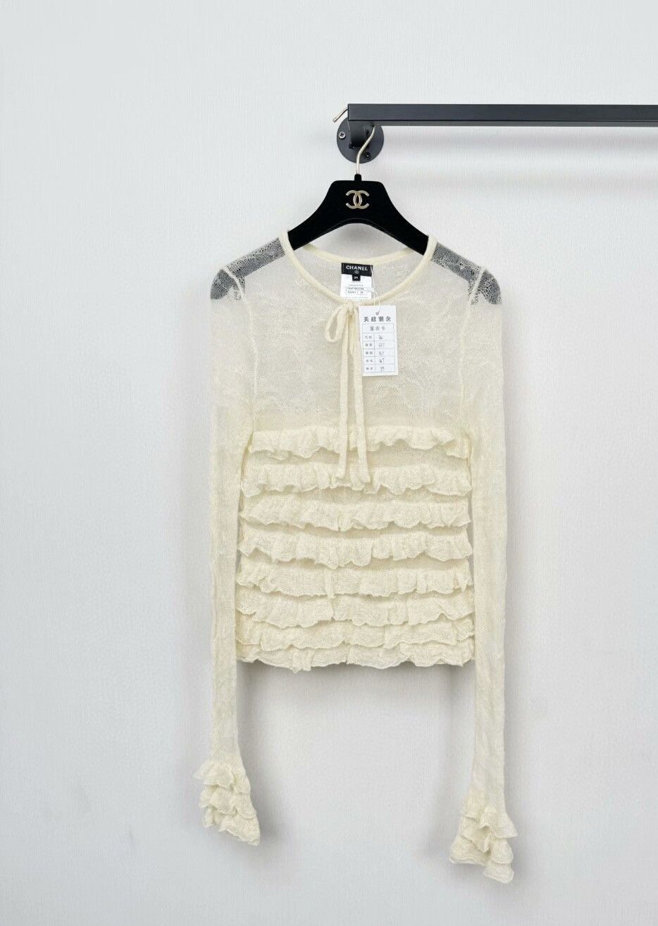 Chanel Chanel wool knitted shirt Size XS / US 0-2 / IT 36-38 - 1 Thumbnail