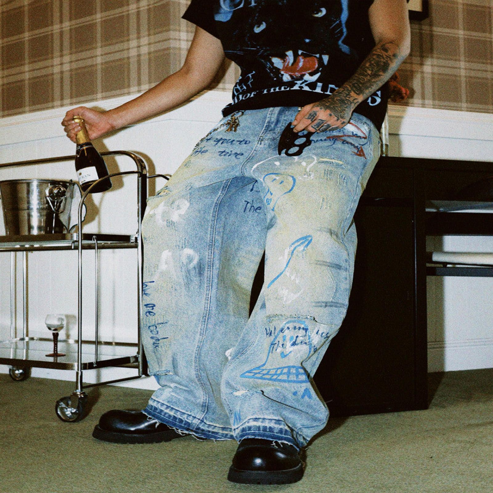 Other Graffiti Distressed Graphic Wide Leg Denim Jeans Size US 30 / EU 46 - 11 Thumbnail