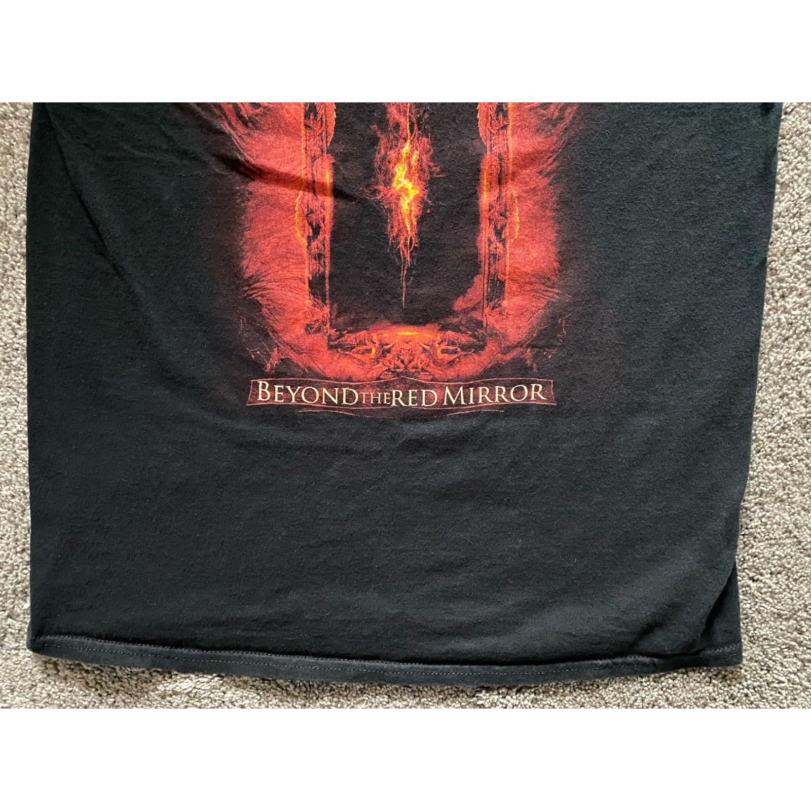 Gildan VINTAGE 2015 Blind Guardian Beyond The Red Mirror T Shirt Black Size M Size US M / EU 48-50 / 2 - 4 Thumbnail