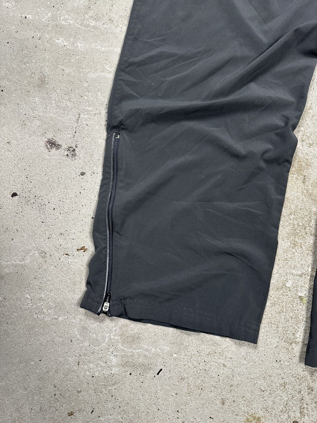 Nike × Vintage Vintage Y2K Nike Baggy Grey Track Pants Swoosh Rare Size US 34 / EU 50 - 9 Thumbnail