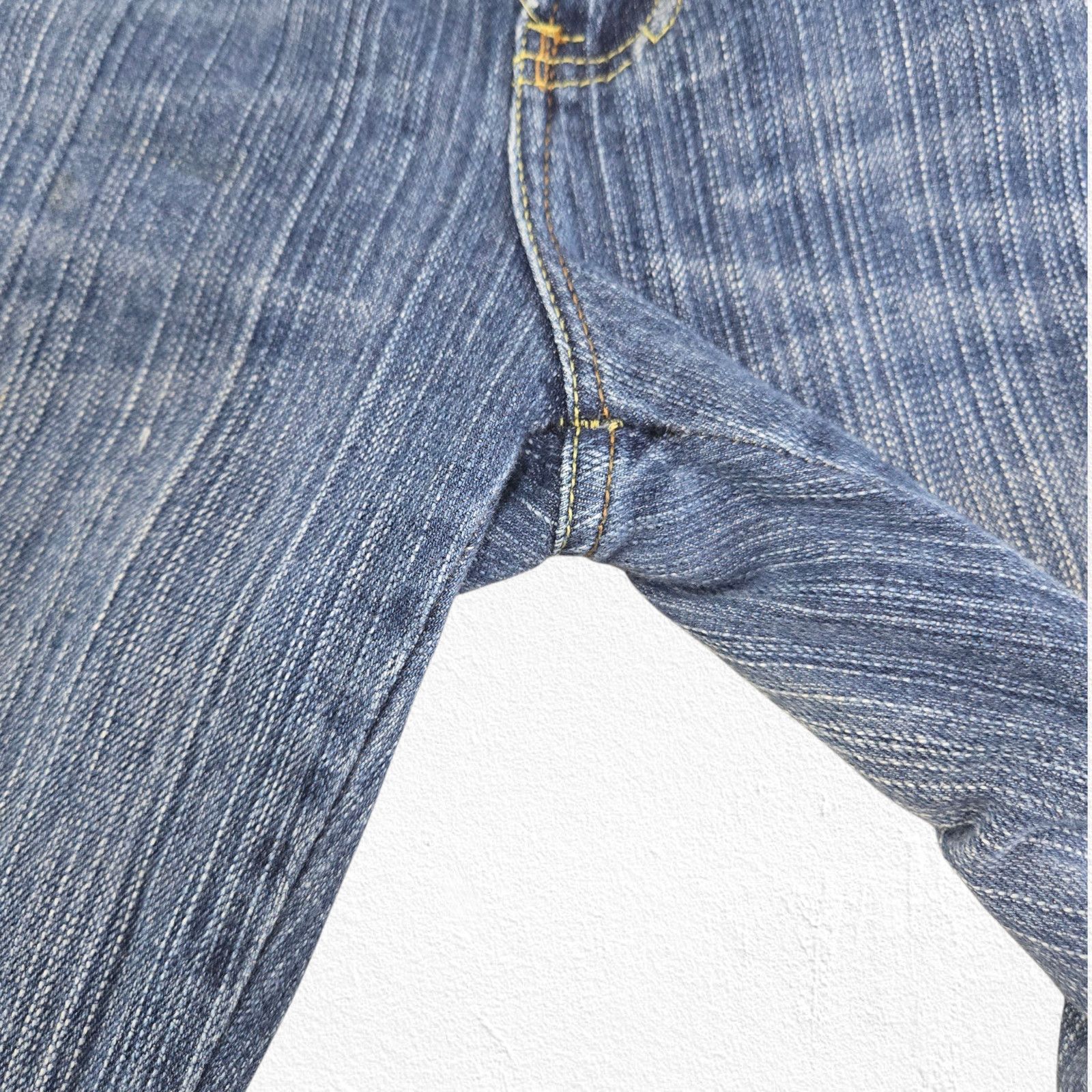 Vintage Y2K Low Rise Medium Wash Bootcut Jeans Size 5 Size 27" / US 4 / IT 40 - 6 Thumbnail