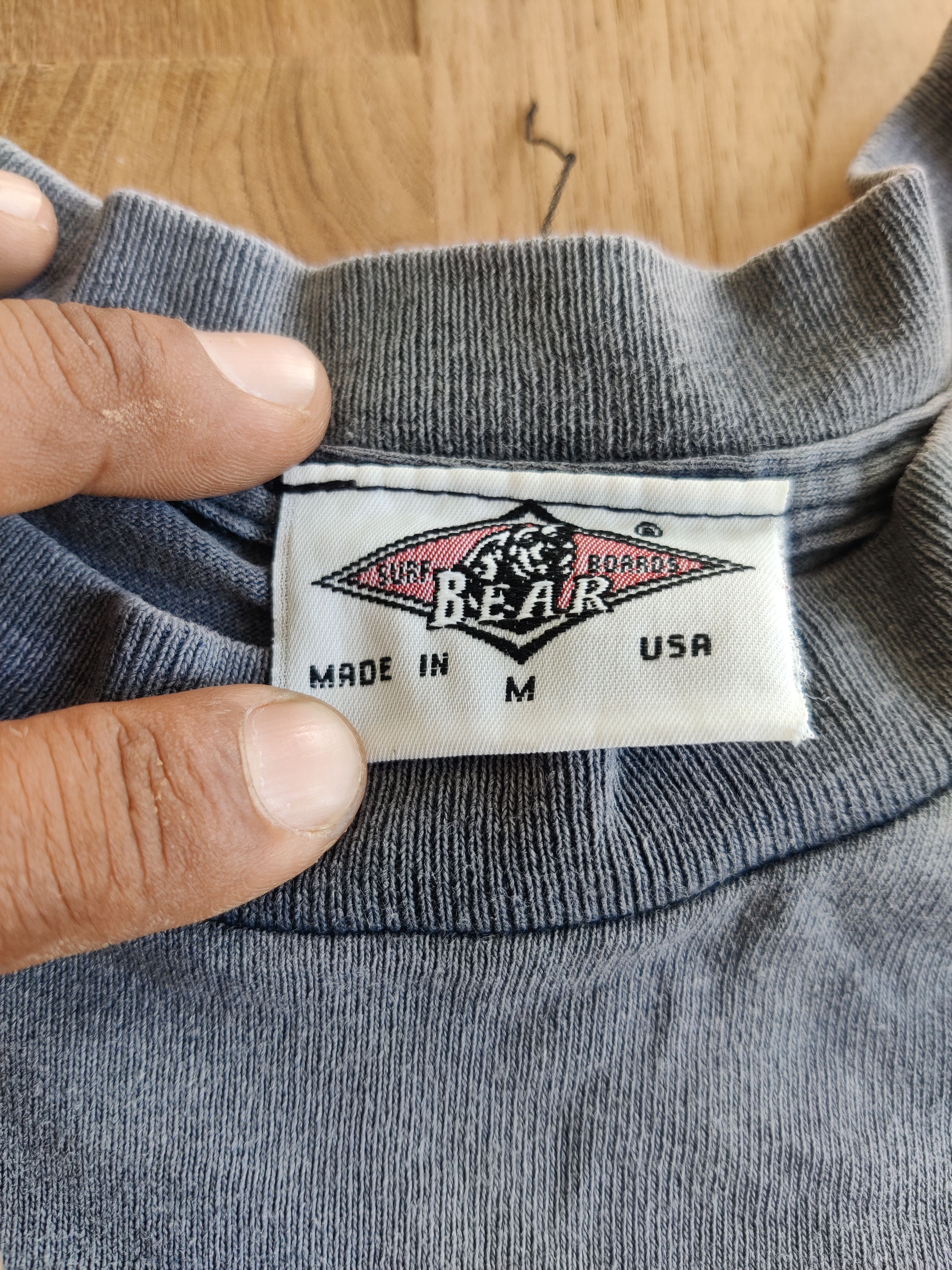 Vintage Vintage surf board bear disstres Size US M / EU 48-50 / 2 - 6 Thumbnail
