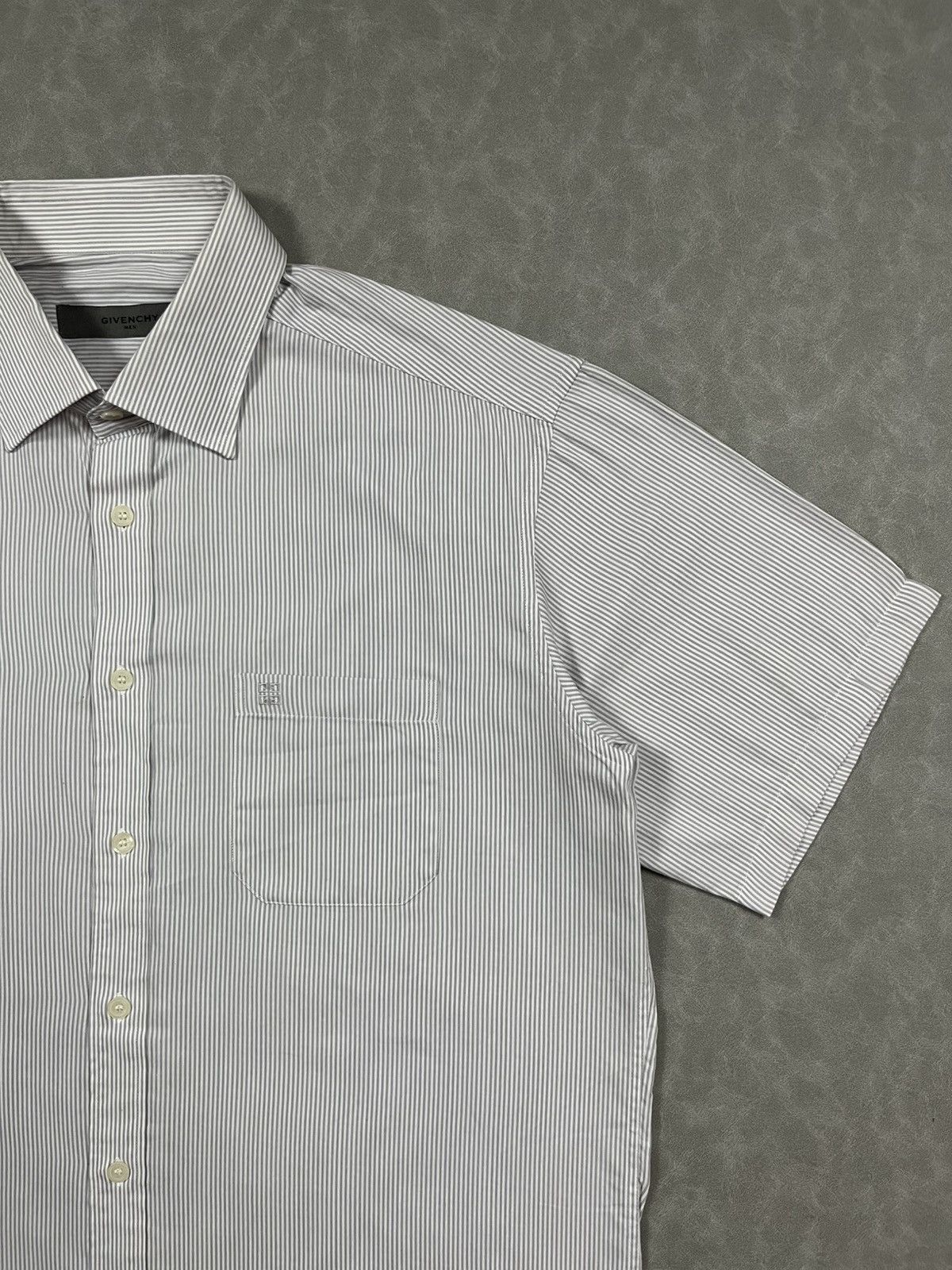 Givenchy Givenchy button up shirt Size US L / EU 52-54 / 3 - 3 Thumbnail