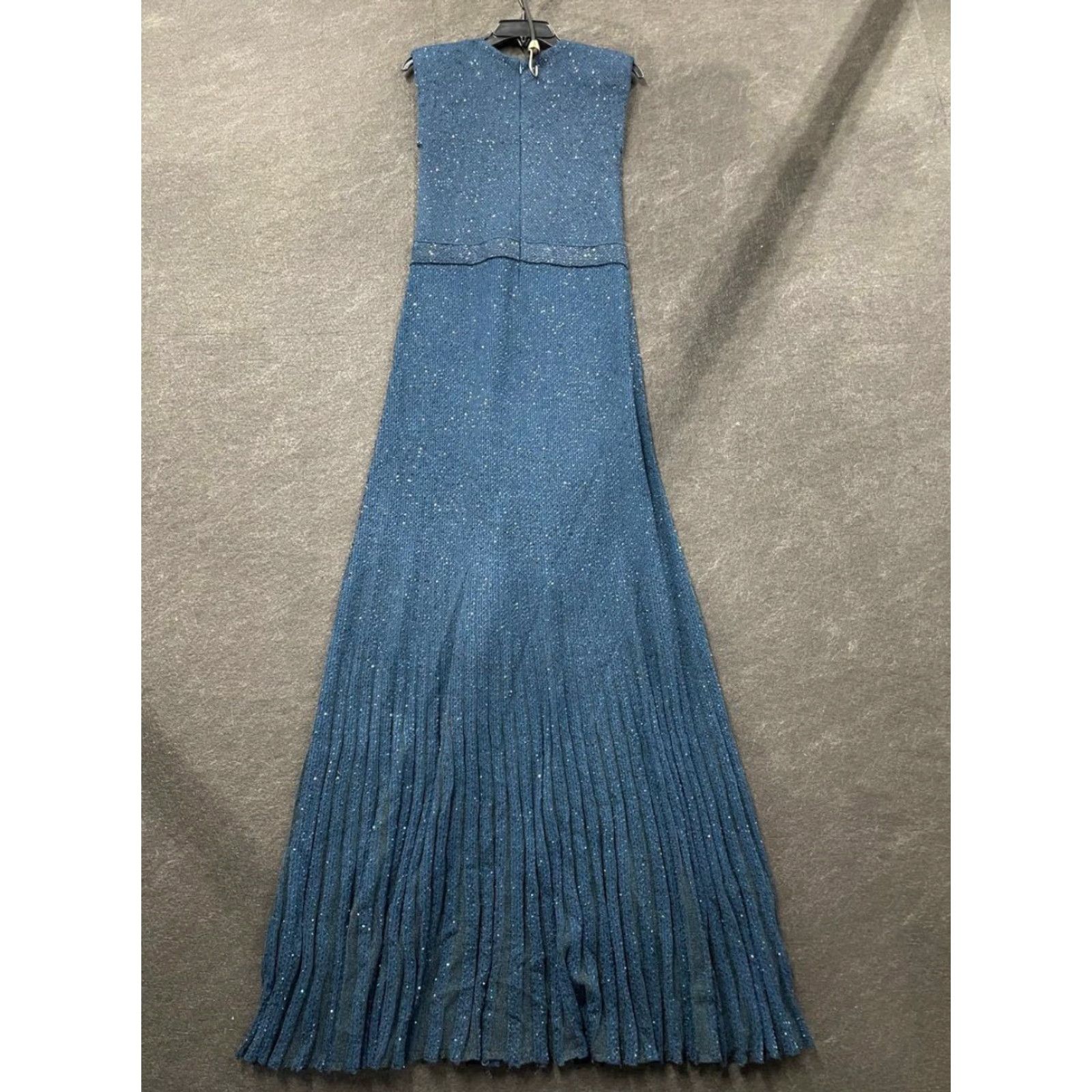 VINTAGE ST. JOHN Women's Sequin Knit Gown Long Dress S Sleeveless Blue Wool  Ball Gown