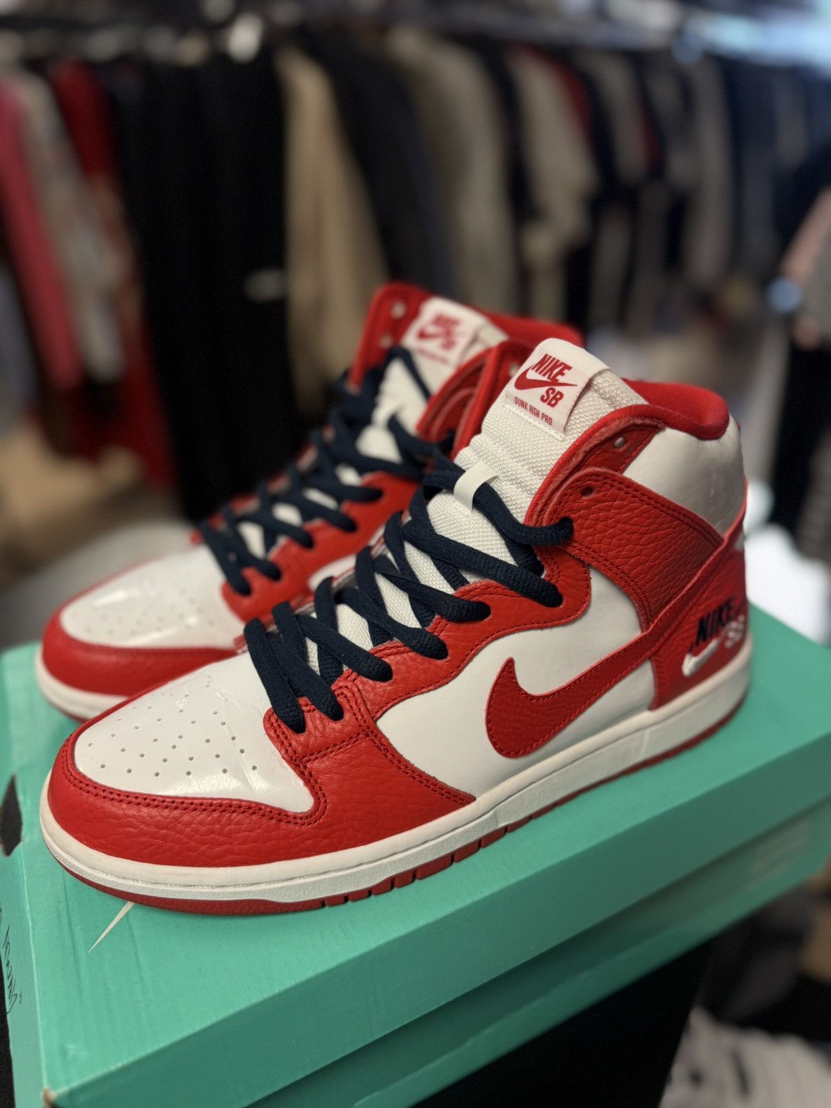 Nike NIKE SB ZOOM DUNK HIGH PRO "FUTURE COURT" UNIVERSITY RED Size US 11 / EU 44 - 7 Thumbnail