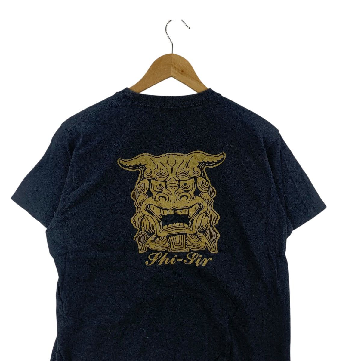 Vintage Vintage OKINAWA JAPAN SHISA Ryukyuan Cultural Artifact Tee Size US L / EU 52-54 / 3 - 7 Thumbnail