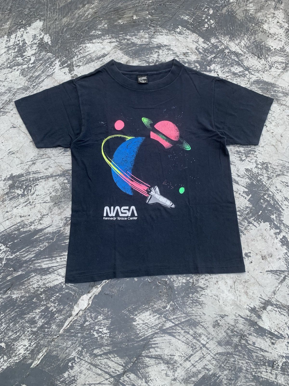 NASA 🔥RARE🔥 90’s Nasa Kennedy Space Center Tee Size US L / EU 52-54 / 3 - 1 Thumbnail