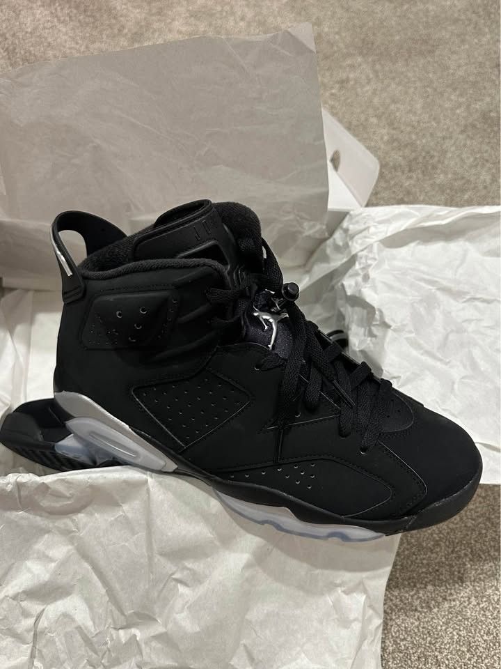 Nike Nike Air Jordan’s retro 6s Size US 11 / EU 44 - 1 Thumbnail