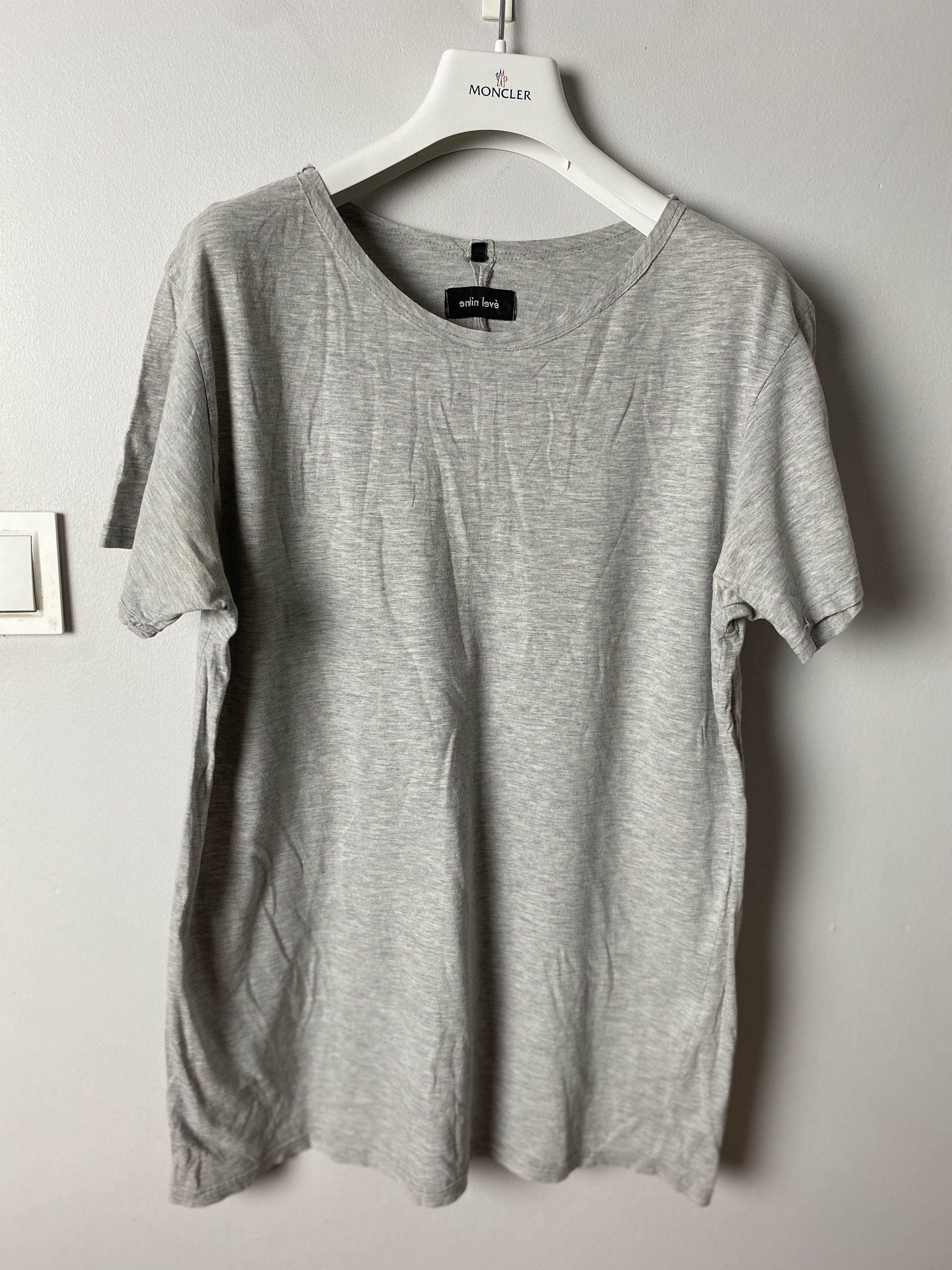 image of Avant Garde x Enfin Leve Casual Basic T-Shirt Techwear in Grey, Men's (Size Small)