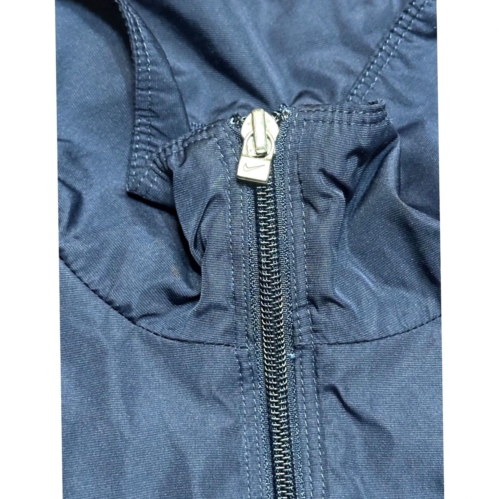 Nike VINTAGE Nike Y2K Windbreaker Jacket XL Blue Full Zip Striped Embroidered Swoosh Mens Size US XL / EU 56 / 4 - 4 Thumbnail