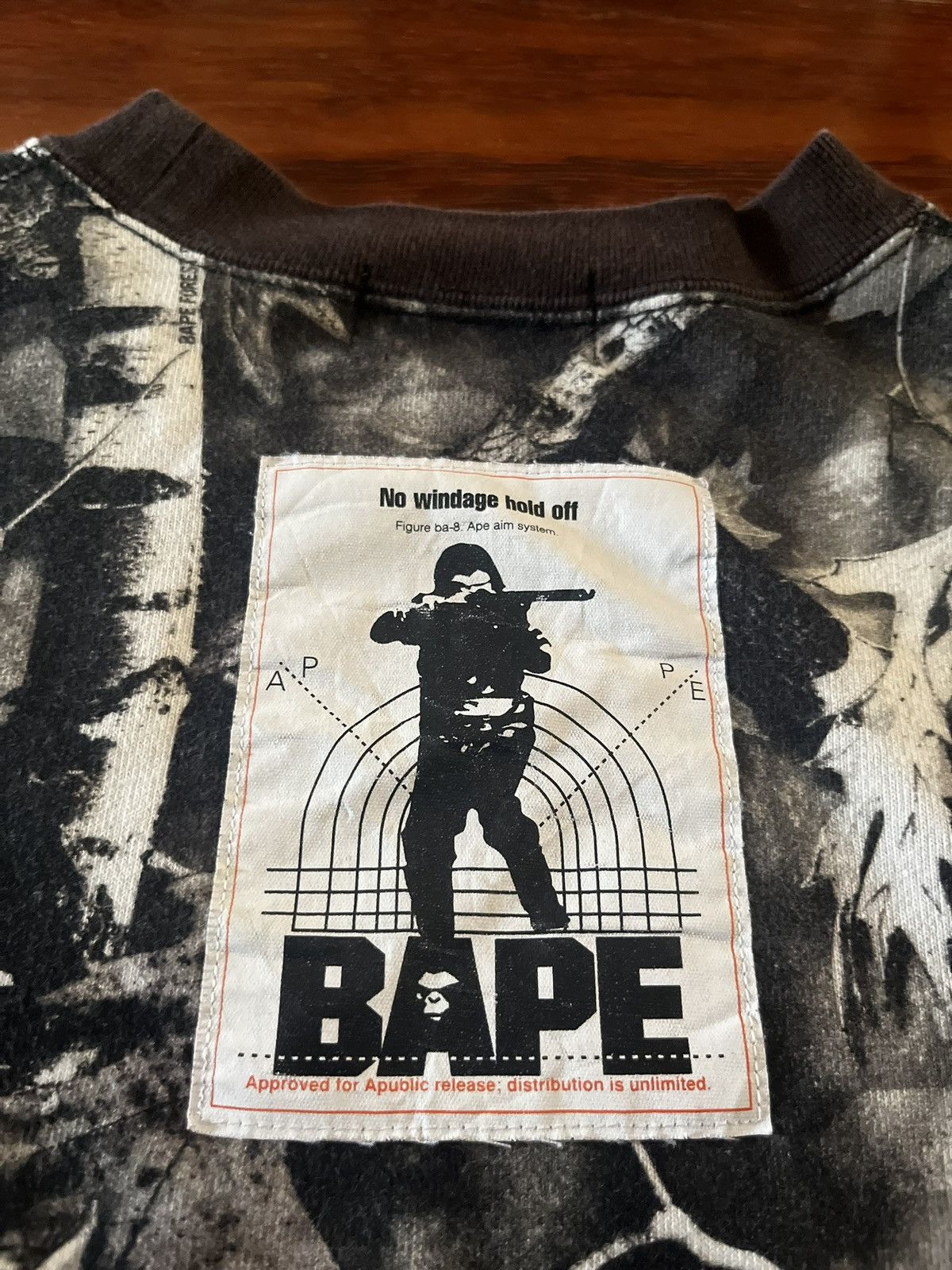 Bape Bape Real Tree Manhunt Crewneck Size US M / EU 48-50 / 2 - 9 Thumbnail