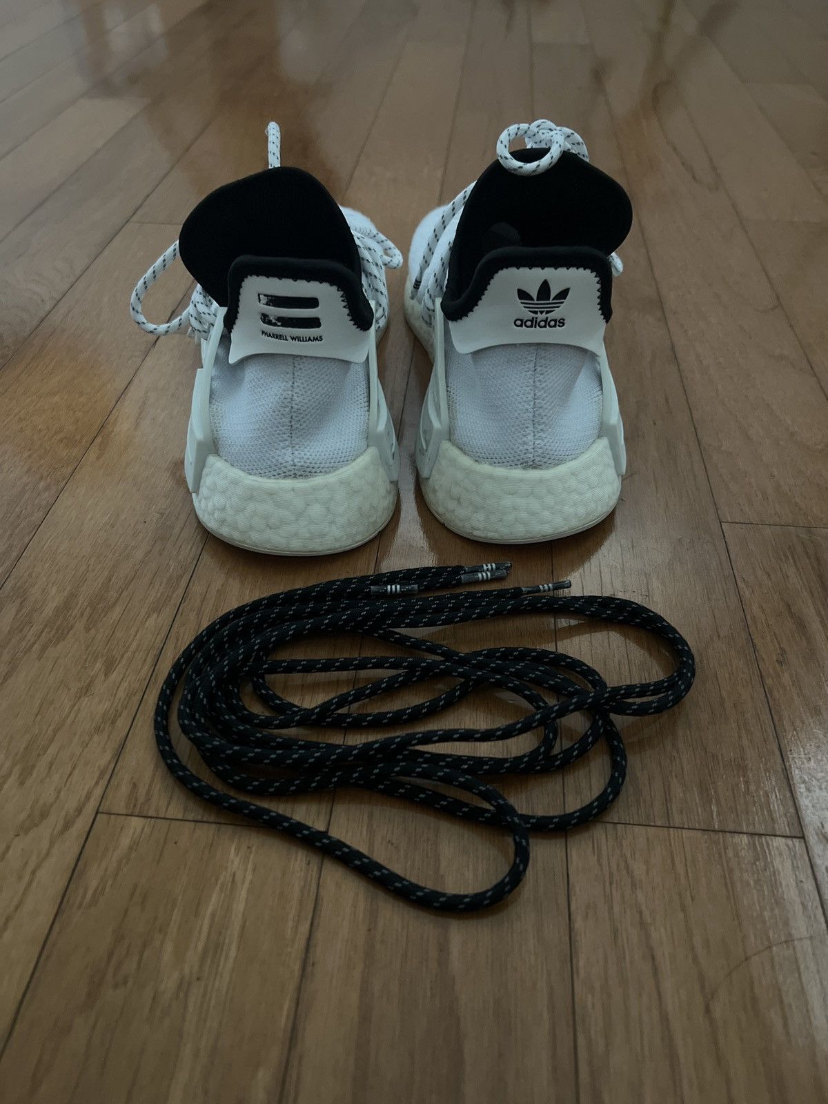 Pharrell Human Race - Extra Eye White Size US 9 / EU 42 - 4 Thumbnail