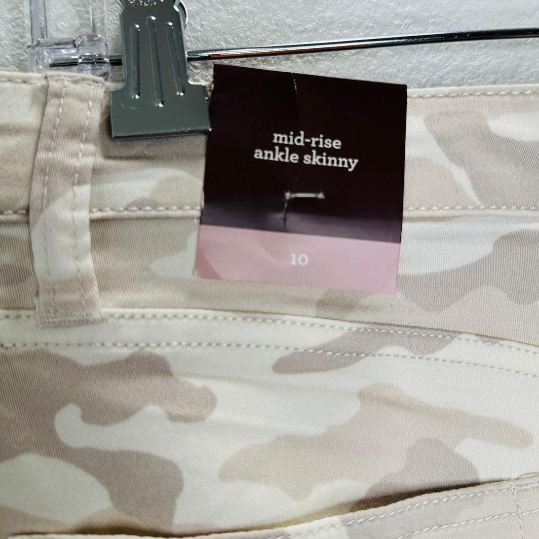 Other NWT Knox Rose Tan Army Camo Skinny Mid Rise Ankle Jean 10 Size 32" / US 10 / IT 46 - 9 Thumbnail