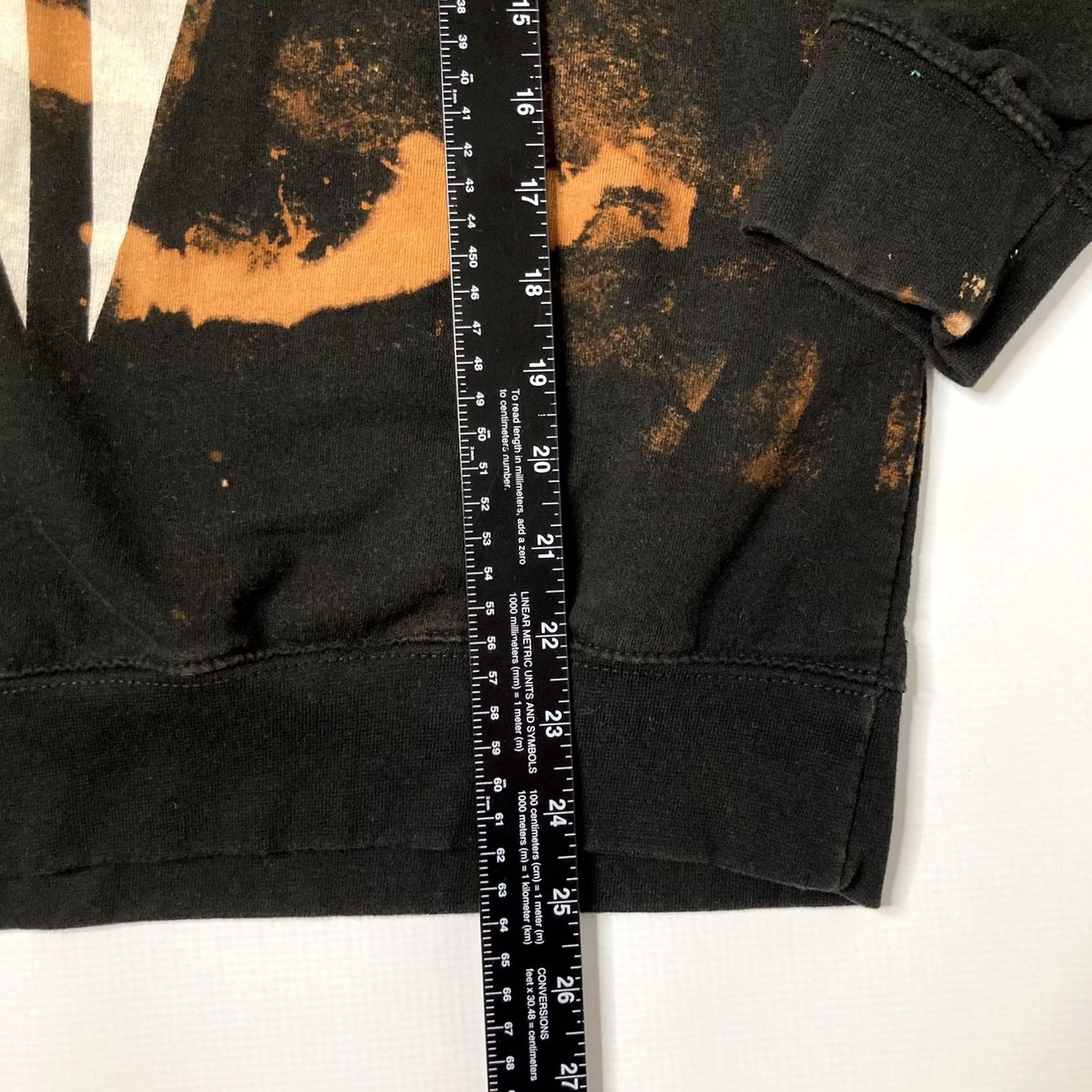 Vintage Harry Potter The Cursed Child Sweatshirt London Black Crewneck Adult Size Medium Size US M / EU 48-50 / 2 - 5 Thumbnail