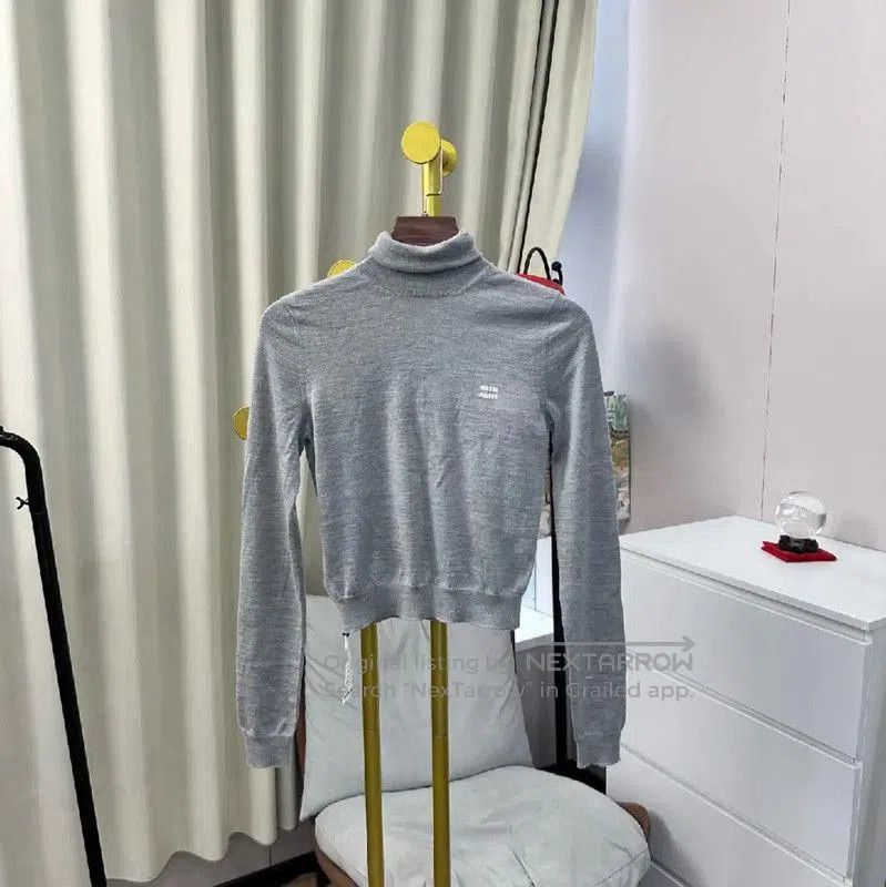 Miu Miu Miu Miu Gray Cashmere Sweater . Size M / US 6-8 / IT 42-44 - 1 Thumbnail