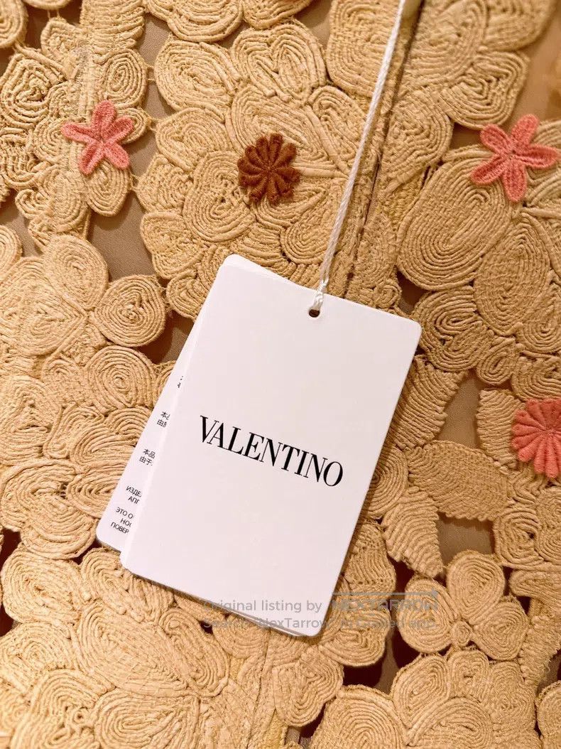 Valentino Valentino Heavy work lace flower embroidered dress Size M / US 6-8 / IT 42-44 - 9 Thumbnail