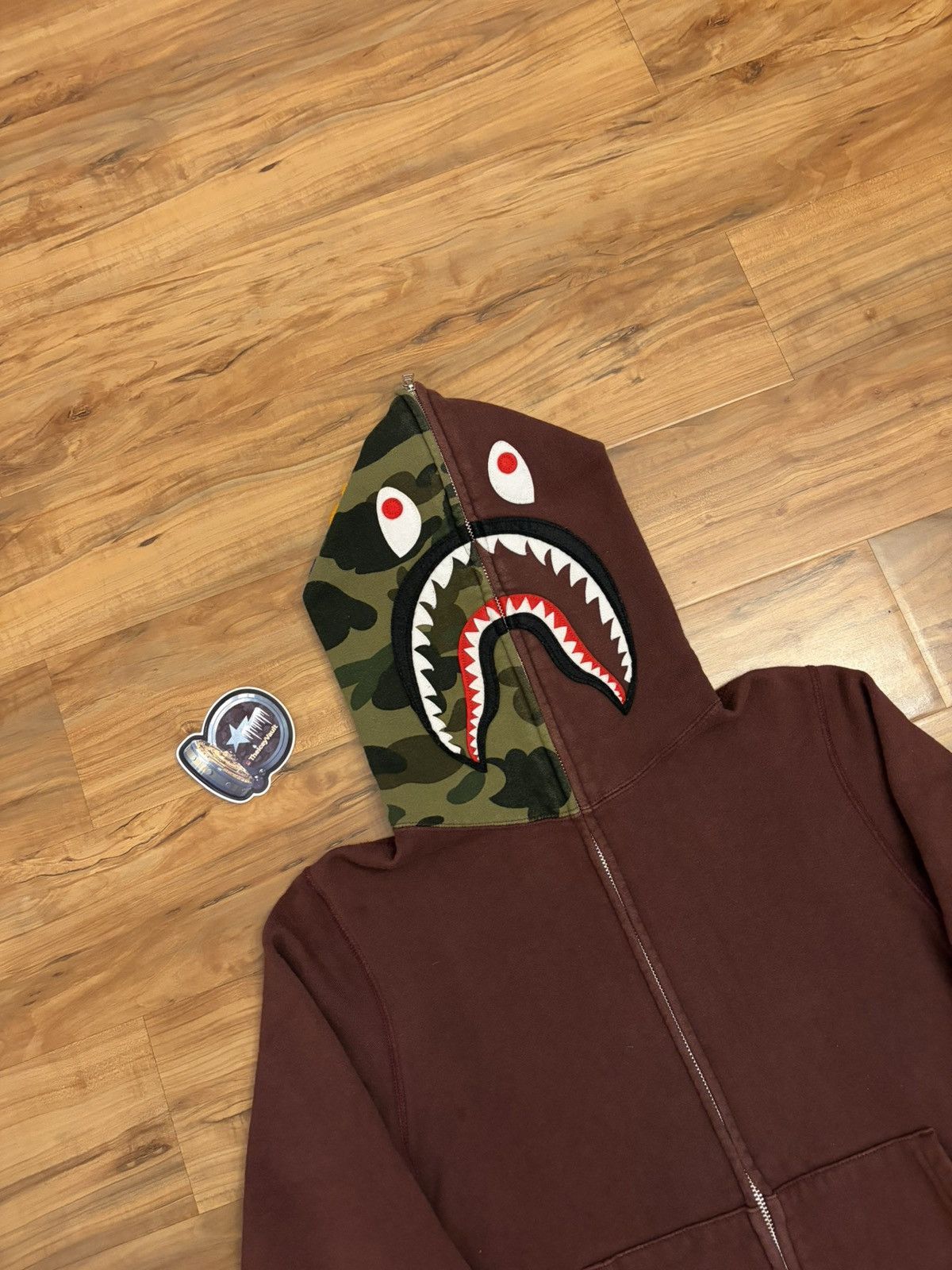 Bape Bape Burgundy / Green Camo Shark Full Zip Hoodie Size US S / EU 44-46 / 1 - 3 Thumbnail