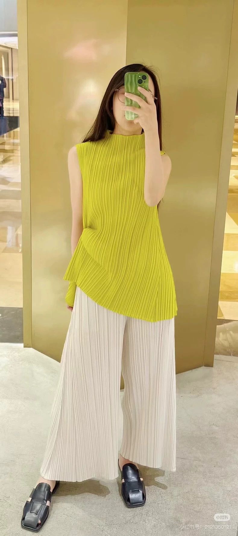 Issey Miyake Issey Miyake size:3 Mustard yellow vest Size XS / US 0-2 / IT 36-38 - 6 Thumbnail