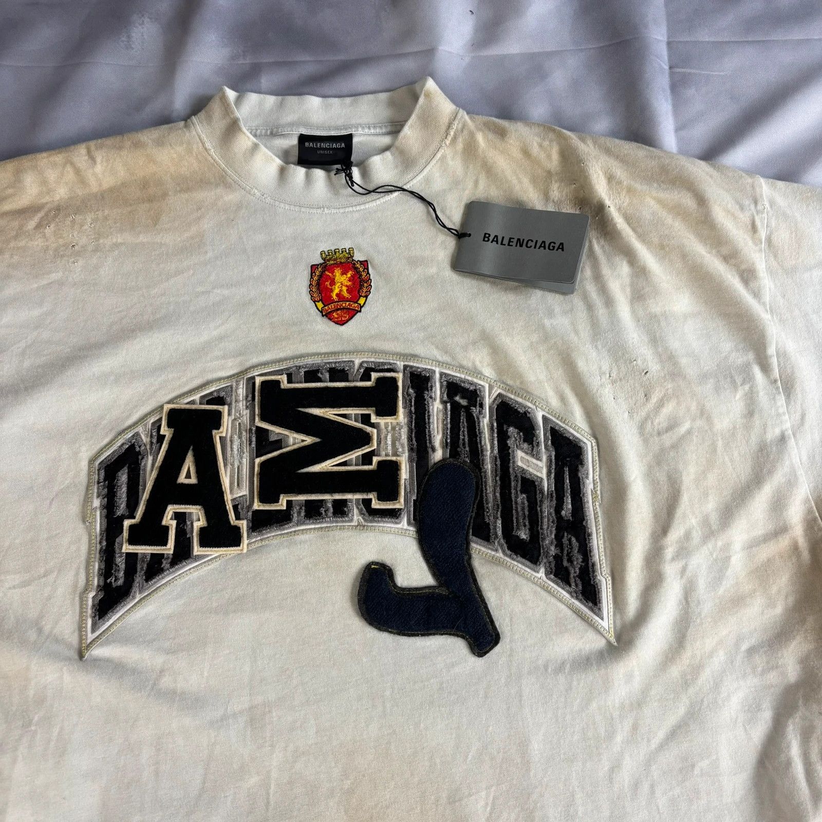 Balenciaga Balenciaga distressed t shirt skater Size US XXL / EU 58 / 5 - 2 Thumbnail