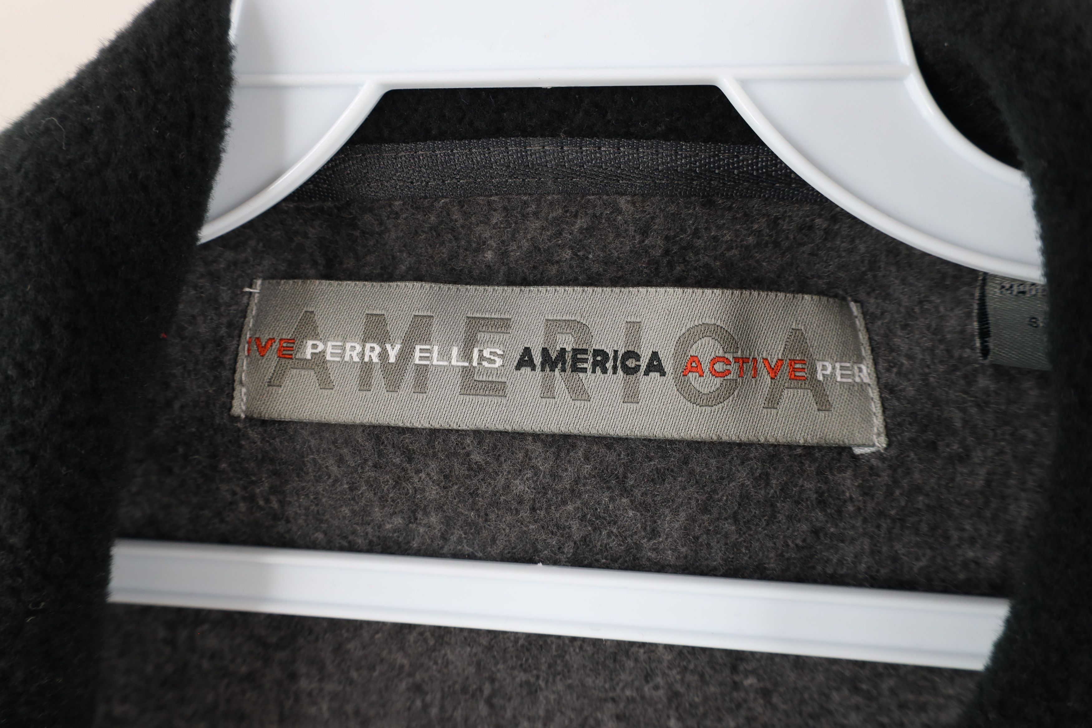 Vintage Vintage 90s Perry Ellis Full Zip Fleece Vest Jacket Gray Size US XL / EU 56 / 4 - 6 Thumbnail
