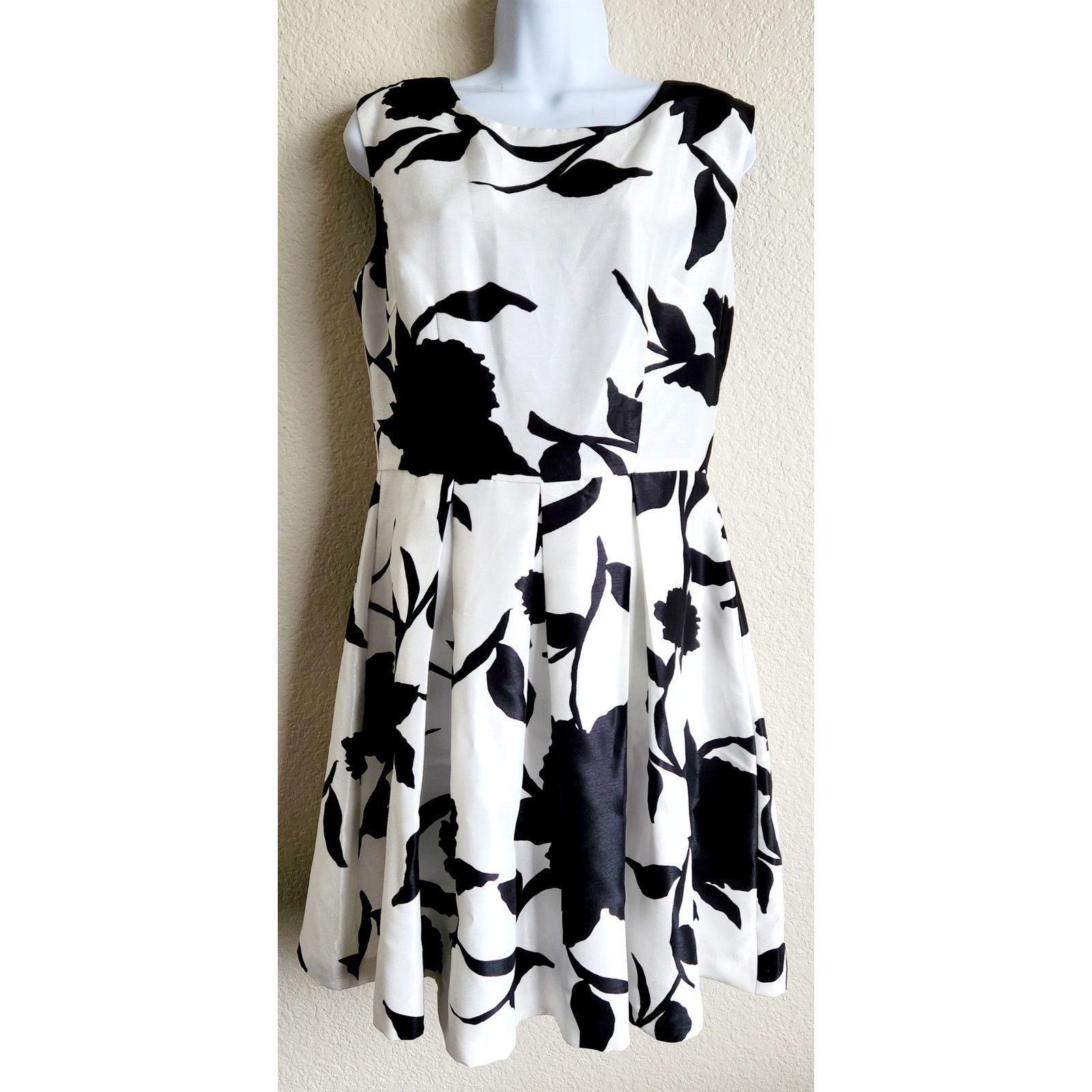 Other Julian Taylor New York White Black Floral A-Line Dress 10 Size L / US 10 / IT 46 - 1 Thumbnail