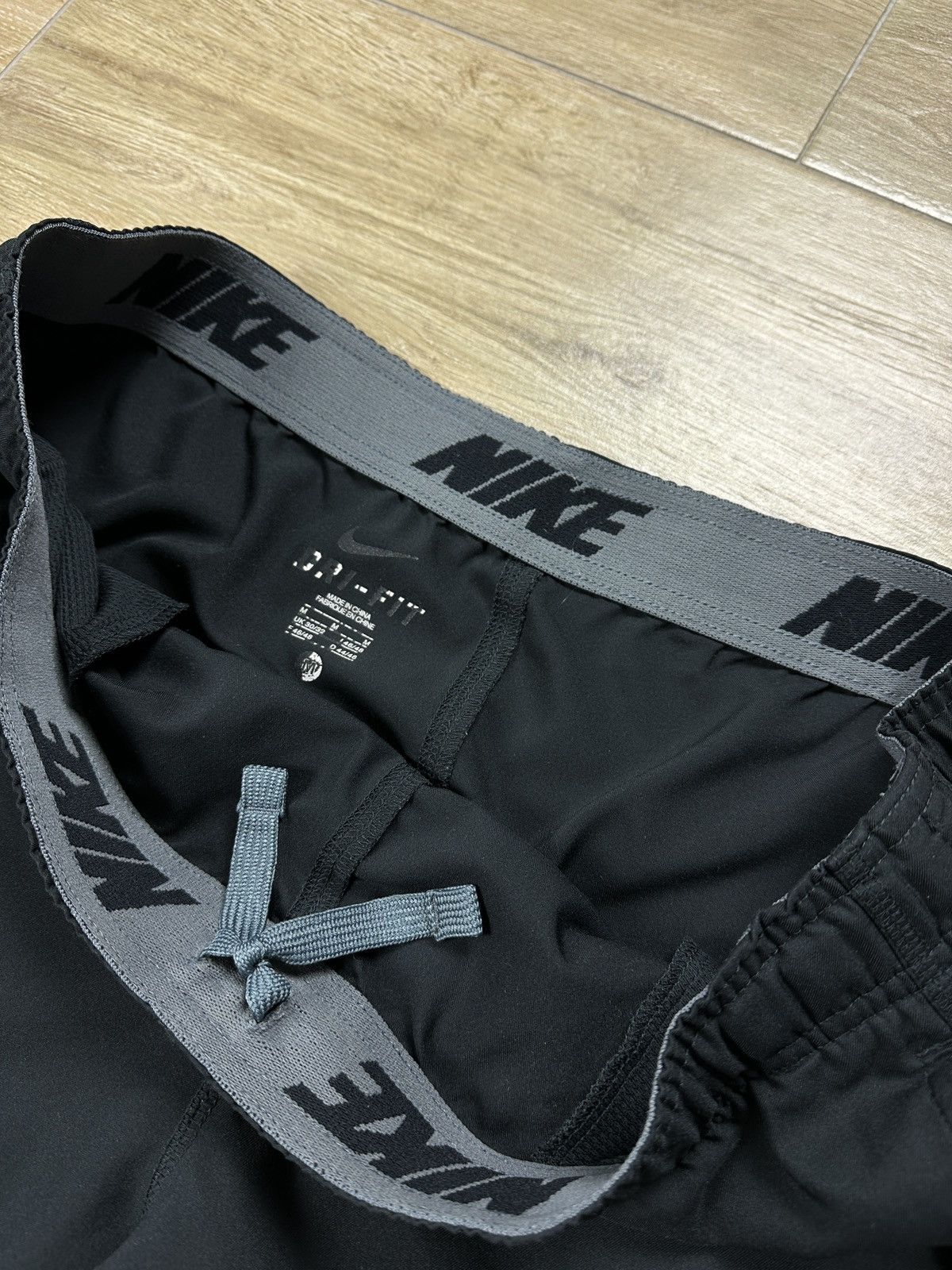 Nike × Vintage Vintage Y2K Nike Dri-Fit Baggy Track Pants Size US 32 / EU 48 - 9 Thumbnail
