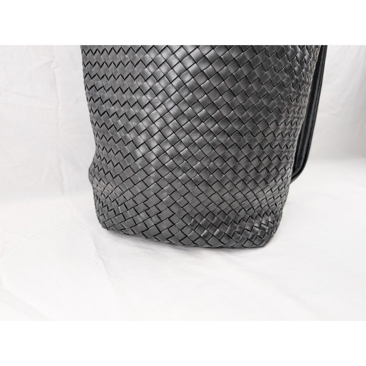 Bottega Veneta o1rshd1 Size: OS / Intrecciato Duffle Bag in Black Size ONE SIZE - 4 Thumbnail