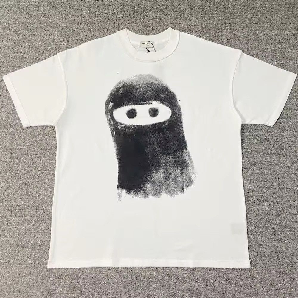 Vintage Mask Graphic Printed Cotton Tshirt Size US L / EU 52-54 / 3 - 1 Thumbnail