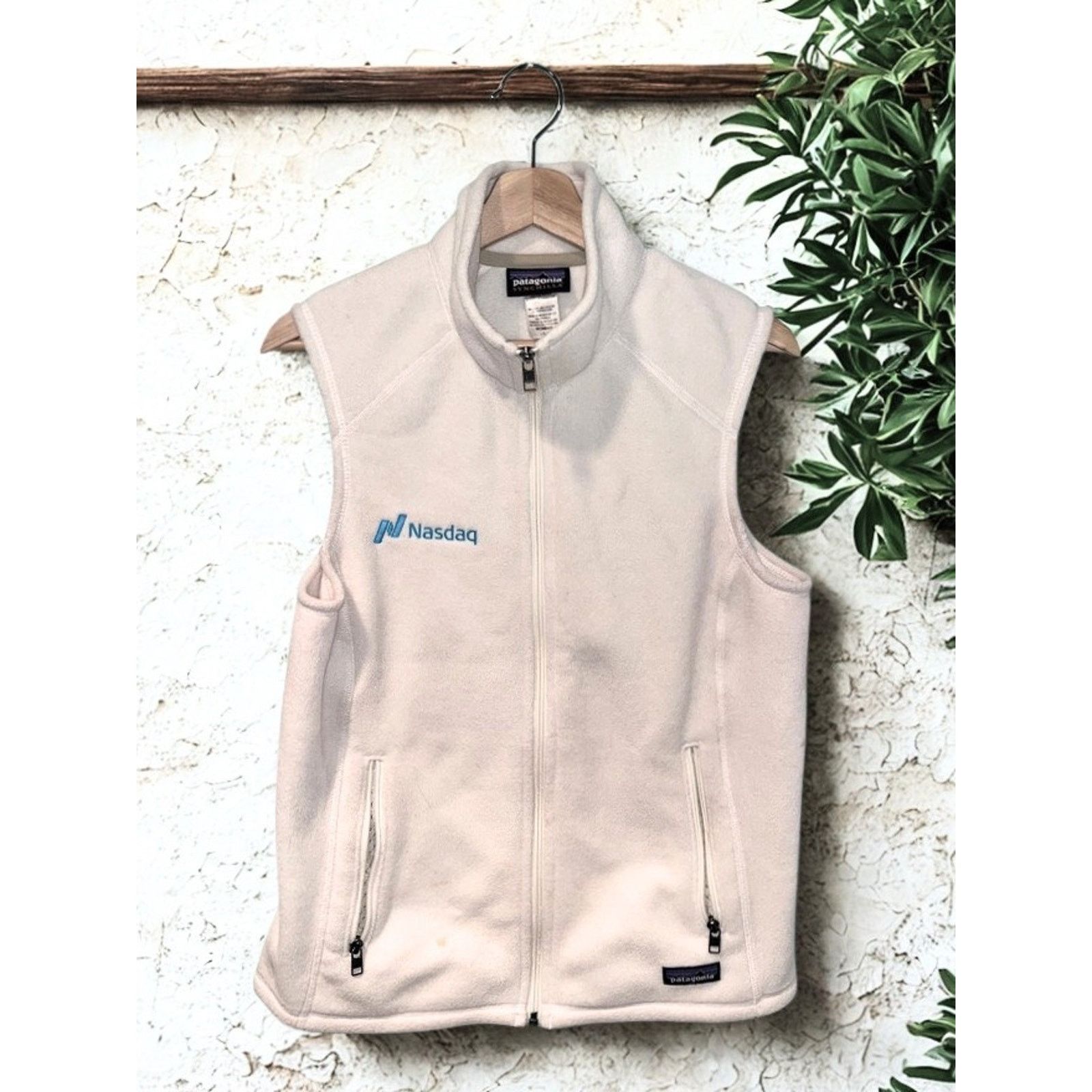 Patagonia Patagonia Nasdaq Synchilla Vest Women’s L Fleece Full Zip Size L / US 10 / IT 46 - 8 Thumbnail