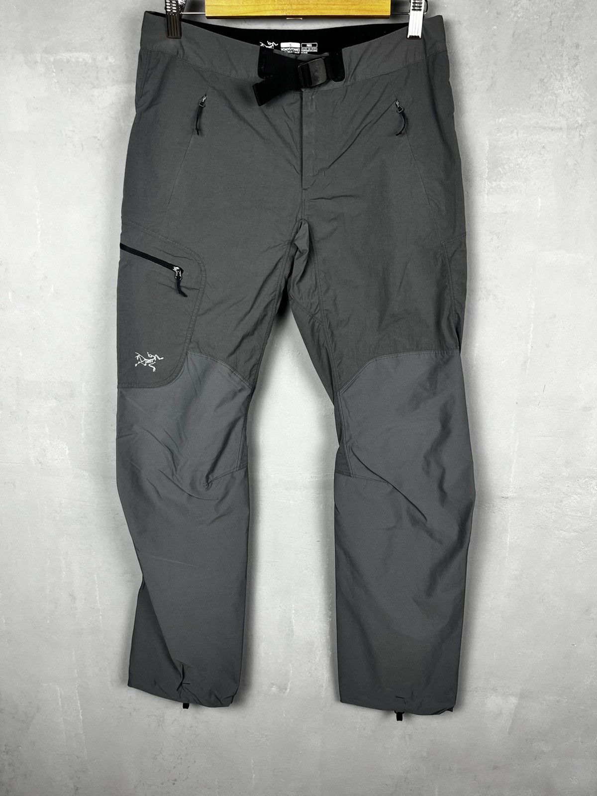 Arc'teryx Arcteryx outdoor pants Size 28" / US 6 / IT 42 - 2 Thumbnail