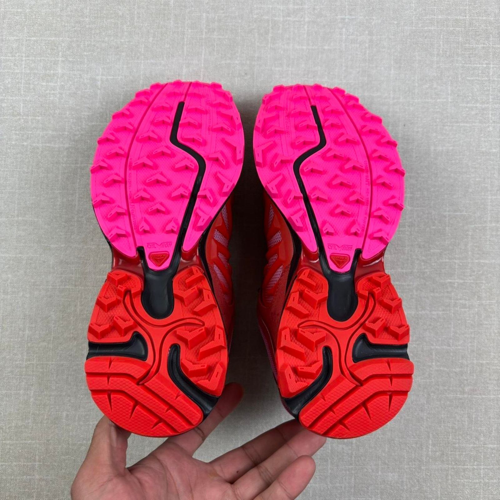 Salomon 🌺 2025 Aries x Salomon XT-Whisper “Fiery Red Fuschia” 6W Size US 6 / IT 36 - 5 Thumbnail