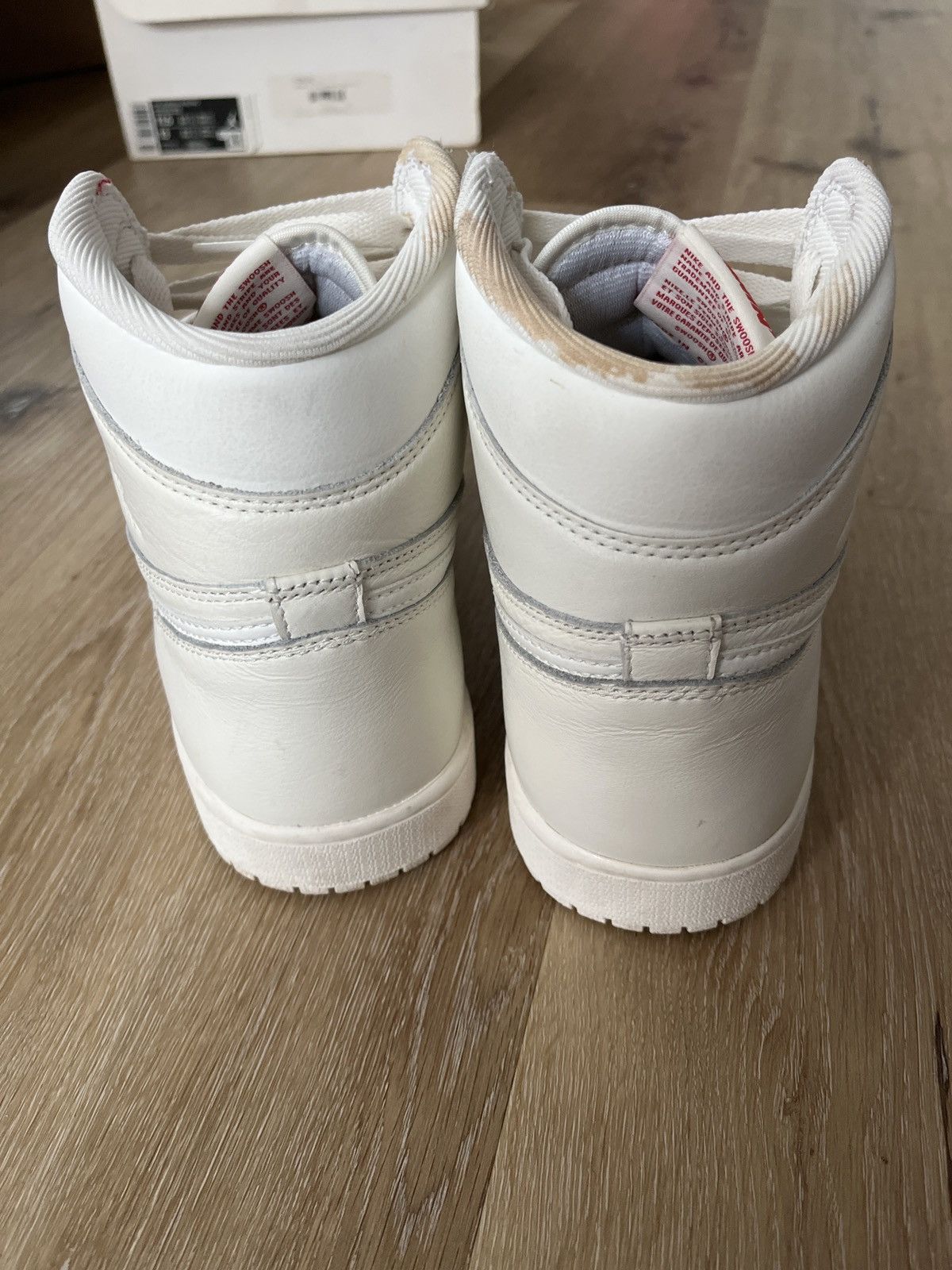 Jordan Brand Jordan 1 Retro High OG “Sail” Size US 10.5 / EU 43-44 - 4 Thumbnail