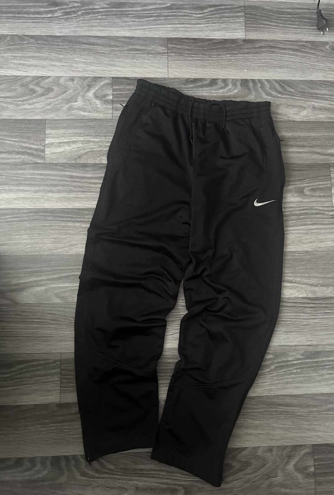 Nike Nike Vintage Black Baggy y2k Jogger Sweetpants Big Swoosh Size US 32 / EU 48 - 1 Thumbnail