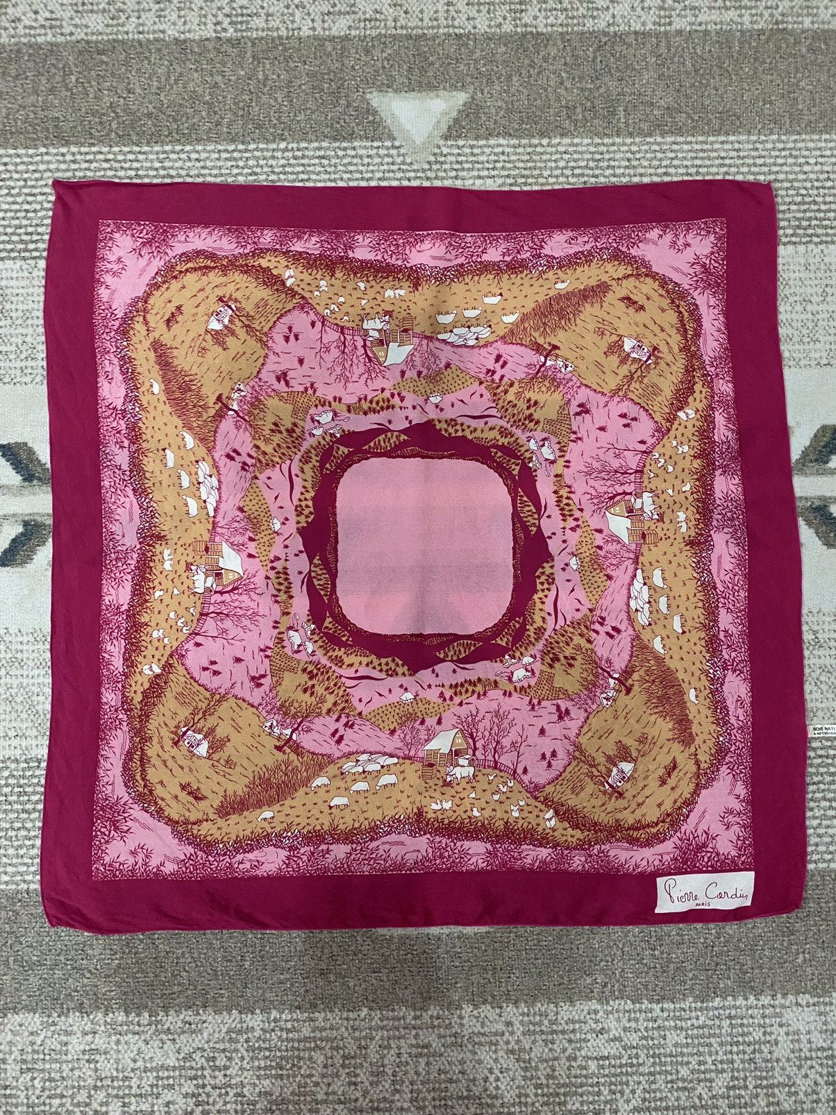 Pierre Cardin Pierre Cardin Overprint Scarves/Handkerchief/Neckerchief Size ONE SIZE - 3 Thumbnail
