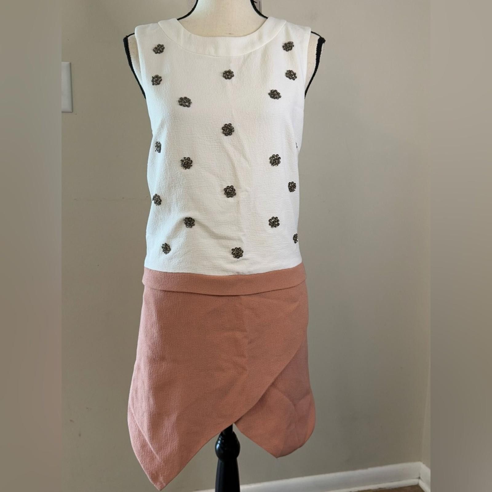 Aran Isles Knitwear Aryn k sleeveless midi dress White & Pink asymmetrical hem M Size M / US 6-8 / IT 42-44 - 1 Thumbnail