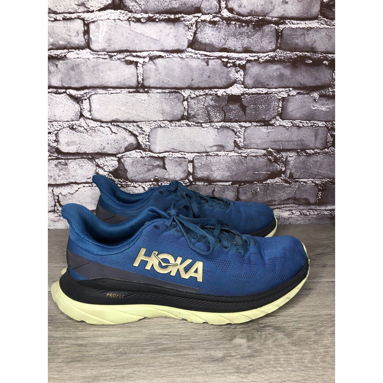 Hoka Hoka One One Mach 4 Blue Coral Synthetic Lace Up Running Sho Size US 9.5 / EU 42-43 - 1 Thumbnail