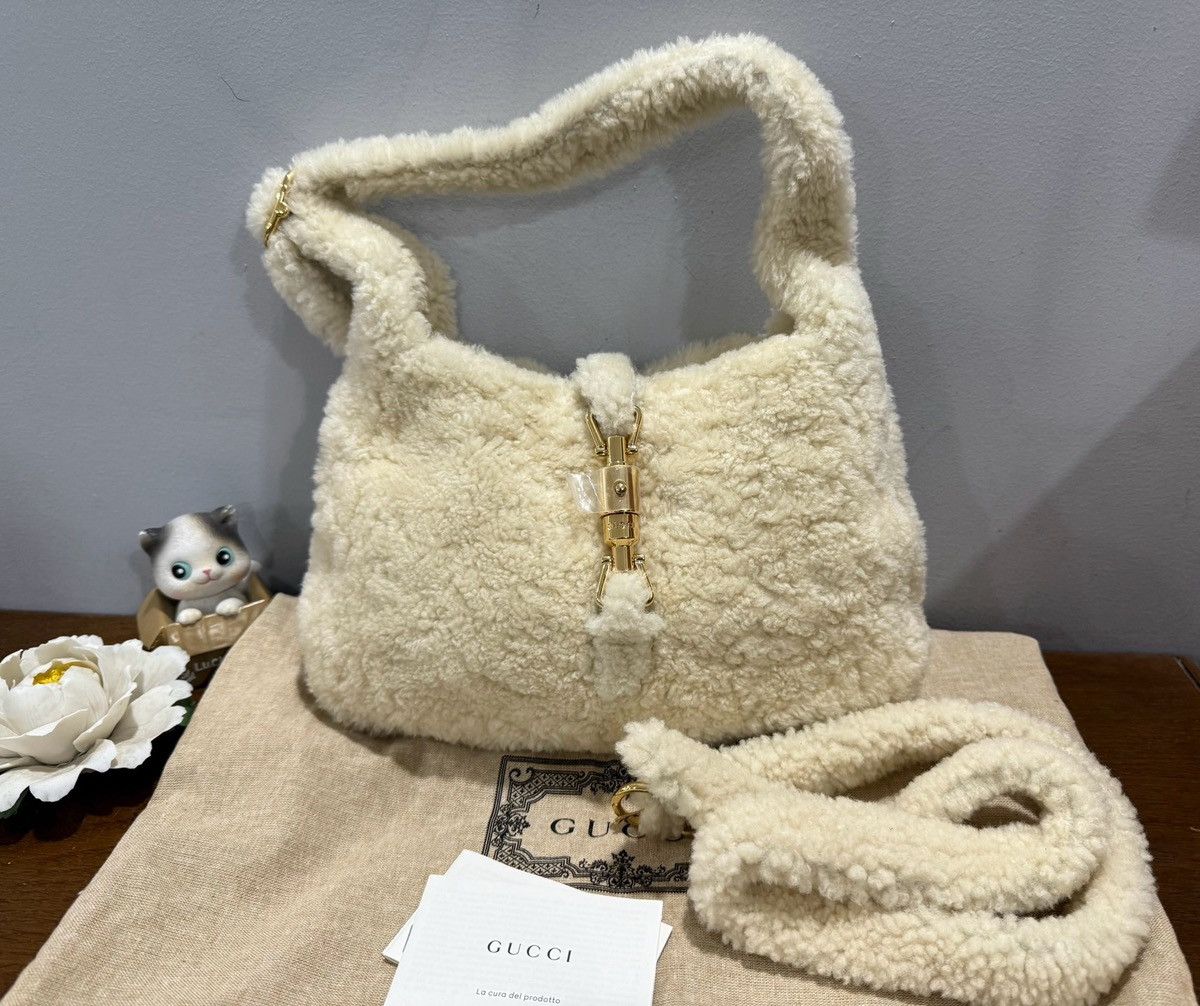 Gucci Small Shearling Jackie 1961 Hobo White Size ONE SIZE - 1 Thumbnail