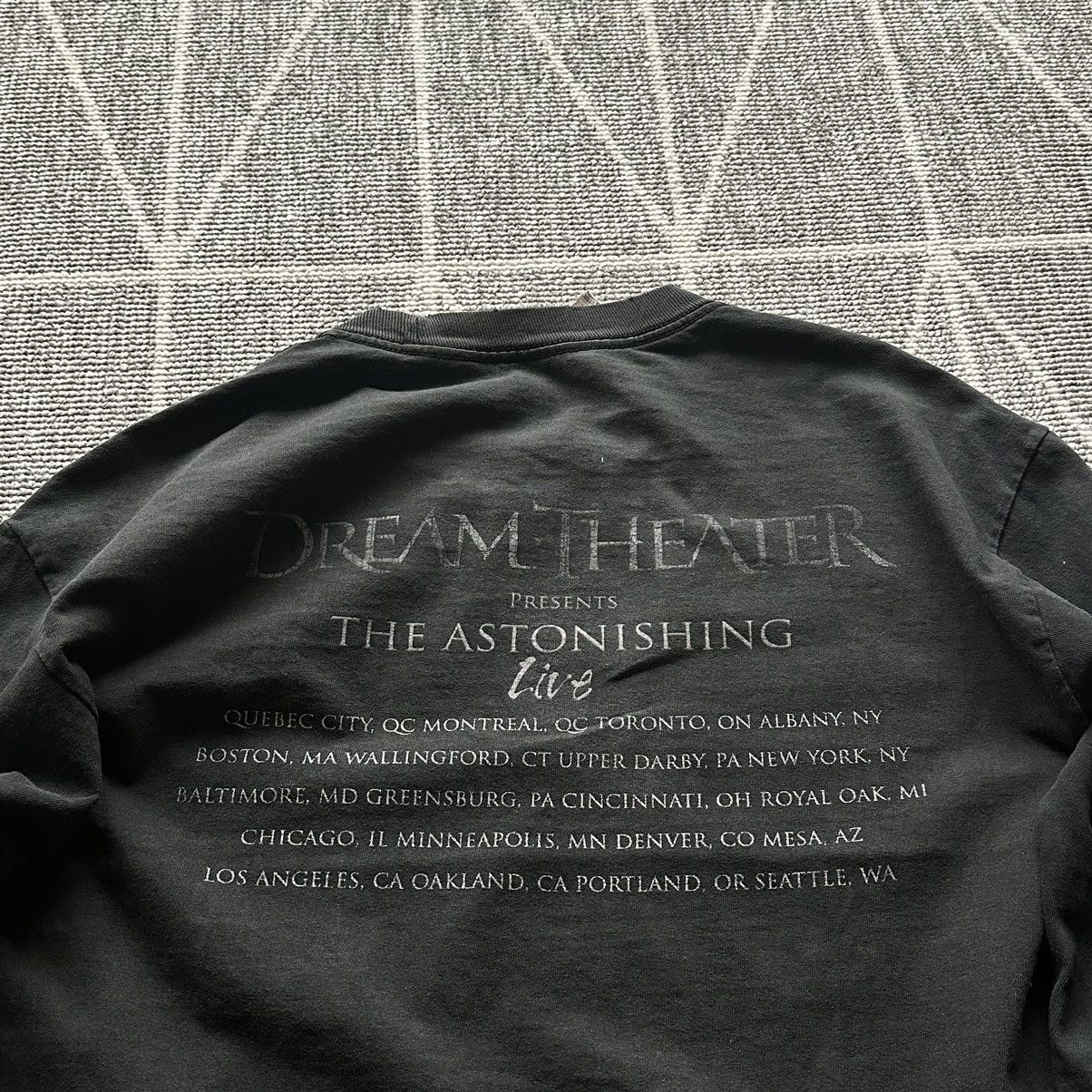 Vintage dream theater long sleeve Size US L / EU 52-54 / 3 - 11 Thumbnail