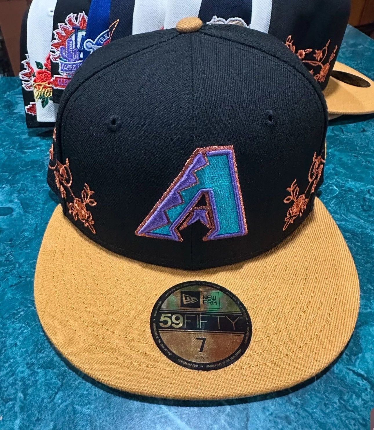 New Era New Era 59FIFTY Arizona Diamondbacks Rose Print Fitted Sz 7 Size ONE SIZE - 1 Thumbnail